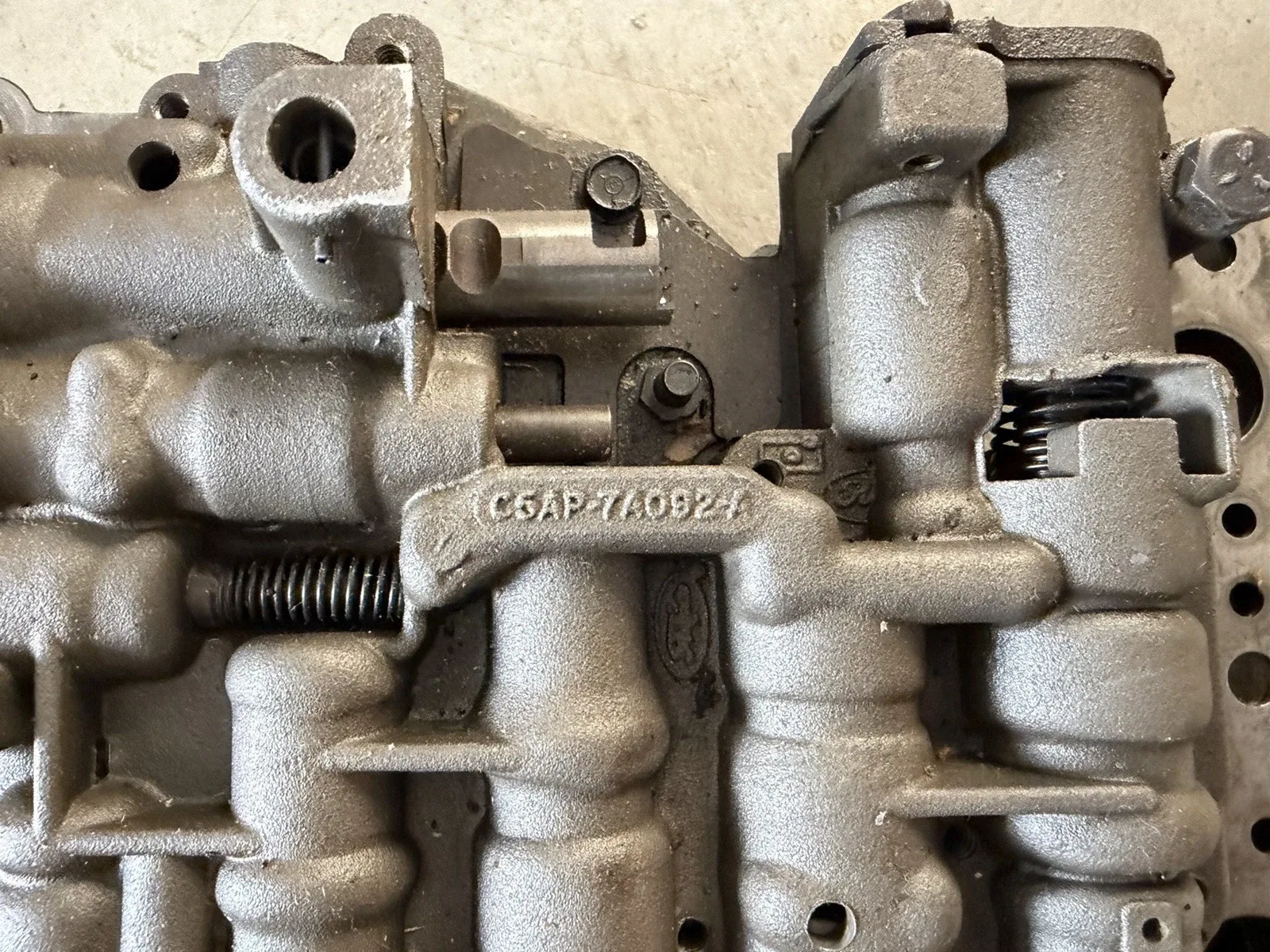 1965-1966 Ford C4 Transmission Valve Body C5AP-7A092-A / C5AP-7A101-A image 2