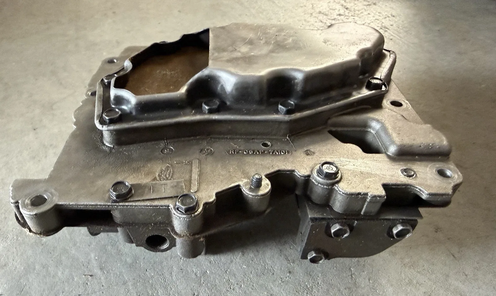1965-1966 Ford C4 Transmission Valve Body C5AP-7A092-A / C5AP-7A101-A image 3