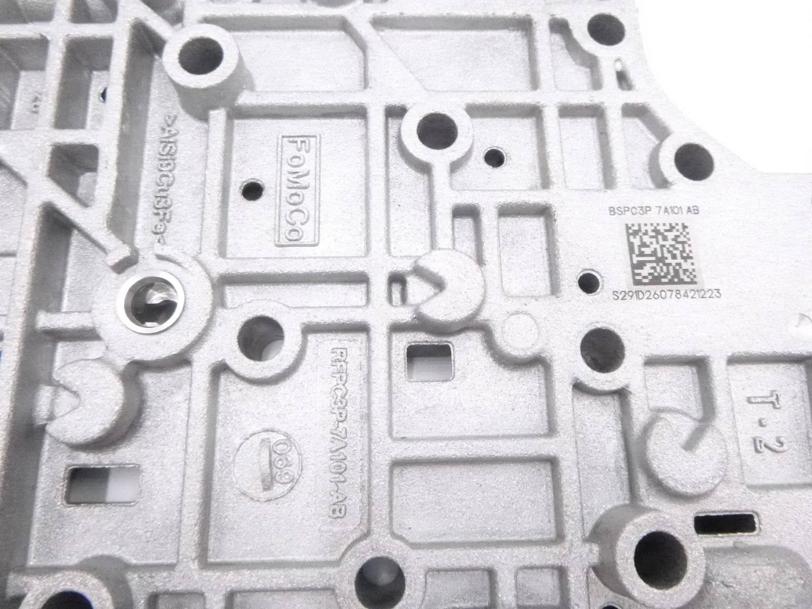 2020-2022 F250/F350/F450/F550 Automatic Transmission Valve Body LC3Z7A100G image 3
