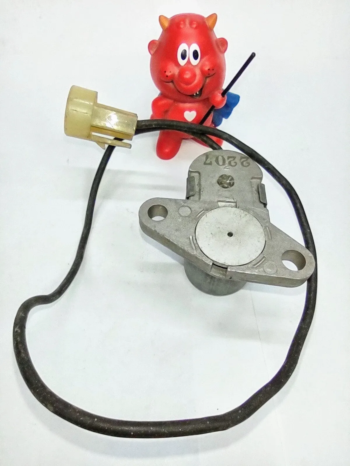 1964-65 Olds, 1964 Buick & Pontiac Detent Body Solenoid Valve - Delco Remy 1993629 image 2
