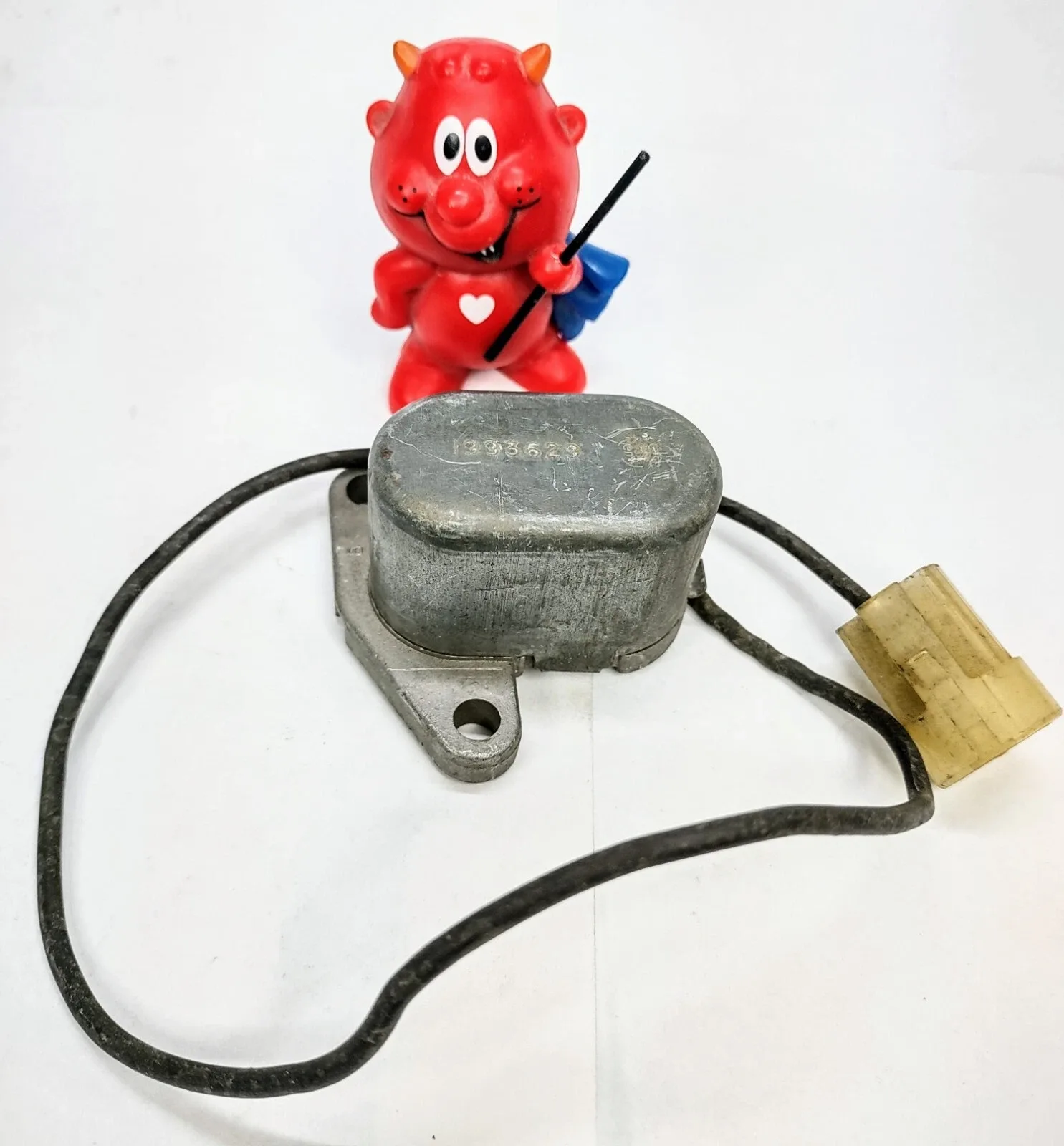 1964-65 Olds, 1964 Buick & Pontiac Detent Body Solenoid Valve - Delco Remy 1993629