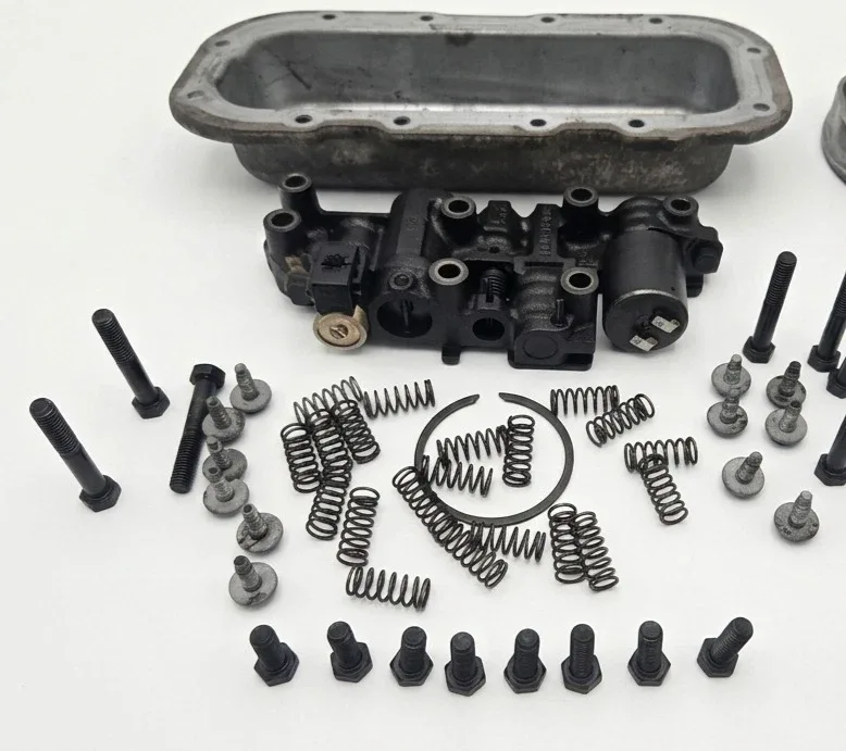 4L30E Auxiliary Valve Body (GM) - Used, Includes Pan & Hardware image 4