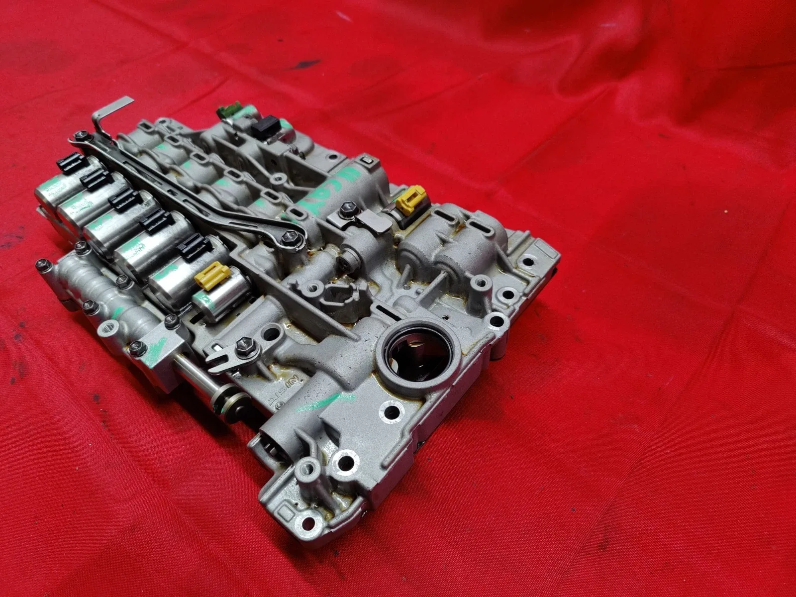 2011-2018 Porsche Cayenne Transmission Valve Body Mechatronic OEM image 3