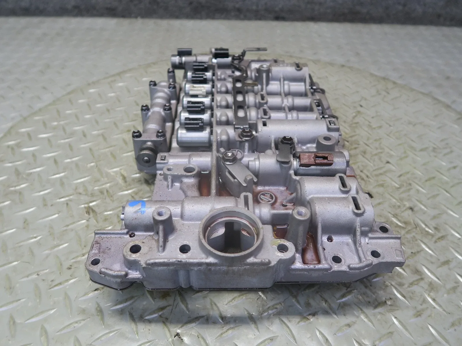 2008-2010 Porsche Cayenne (957) Turbo Transmission Valve Body Mechatronic A48.52 image 4