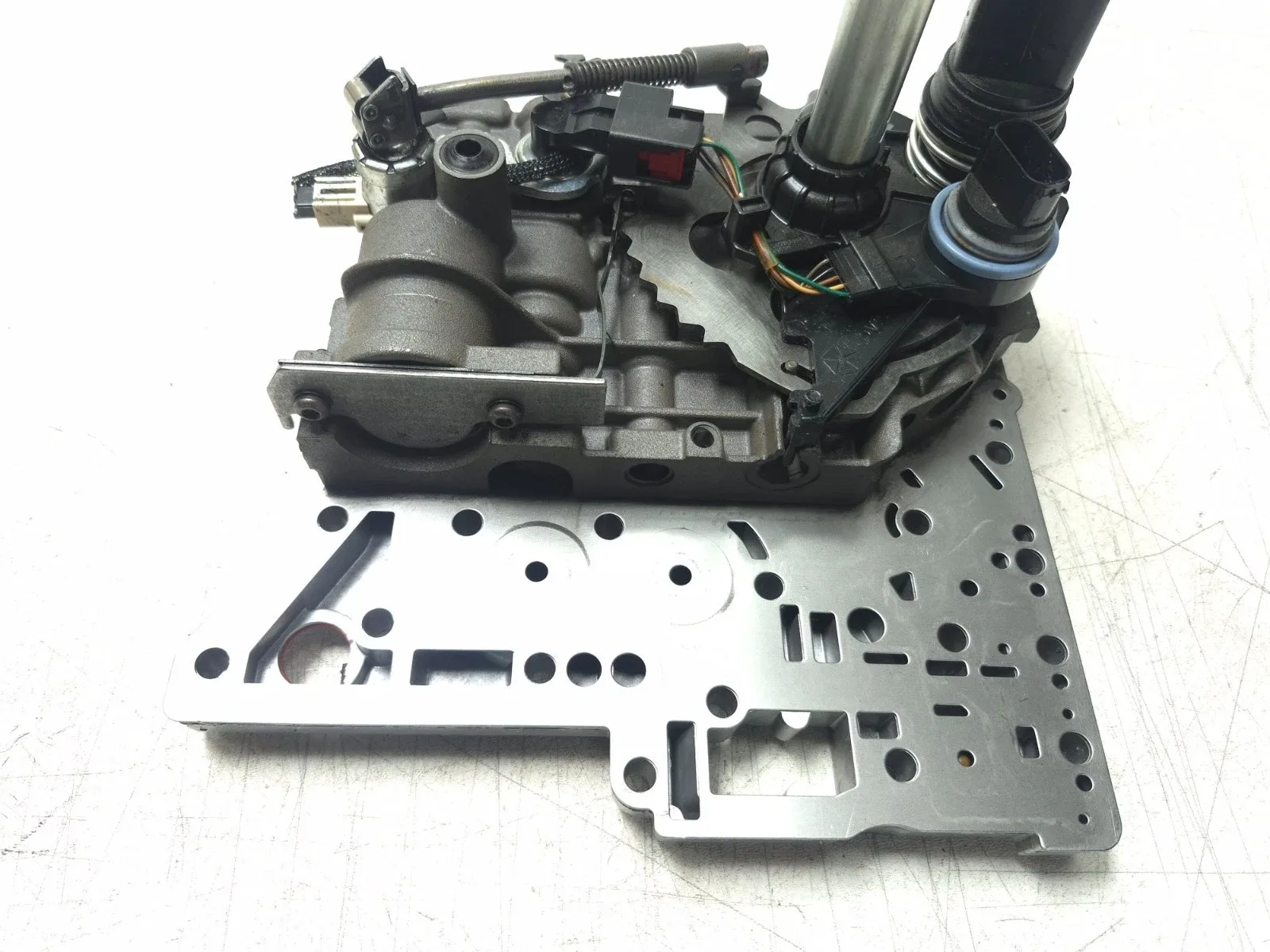 2014 Dodge Avenger Transmission Valve Body OEM image 2