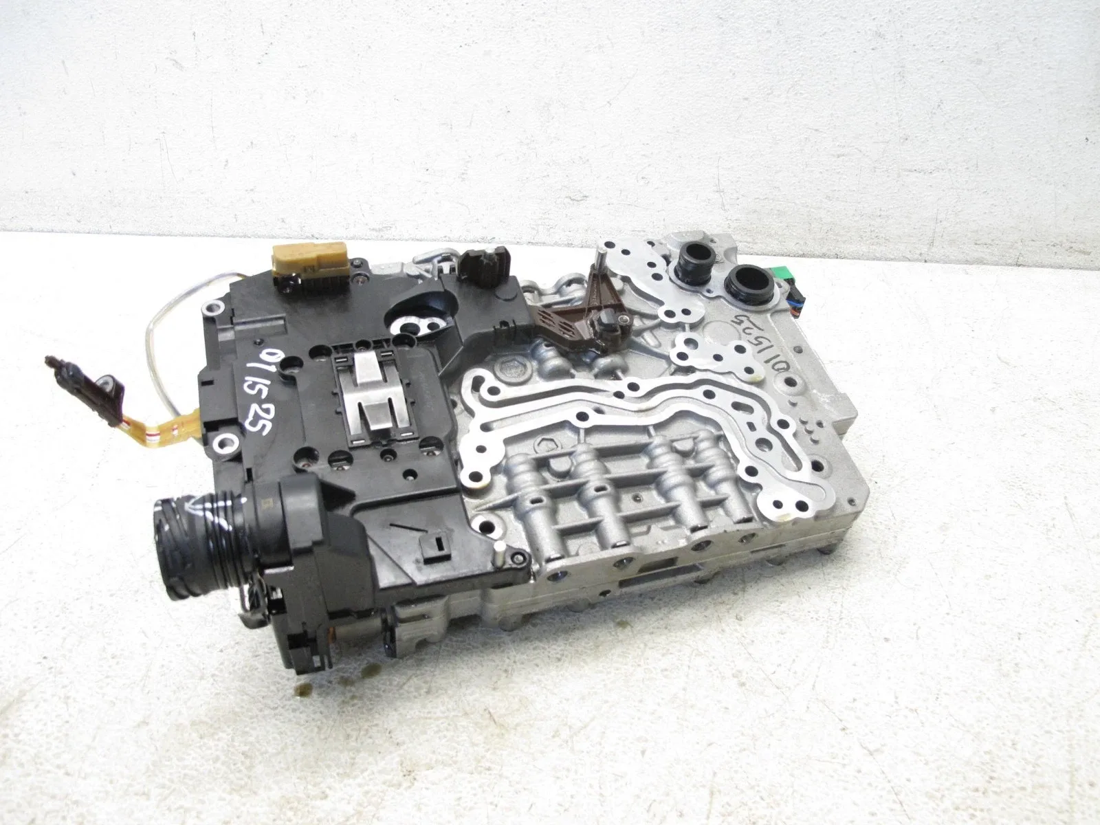 12-18 BMW F30 328i 428i X3 X4 A/T MECHATRONIC TRANSMISSION VALVE BODY OEM 011525 image 4