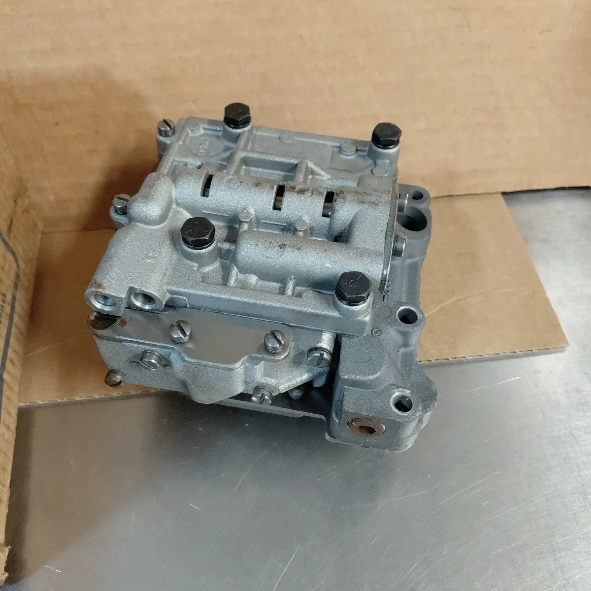1961-1966 Studebaker Automatic Transmission Valve Body Control Assembly 1553010 image 3