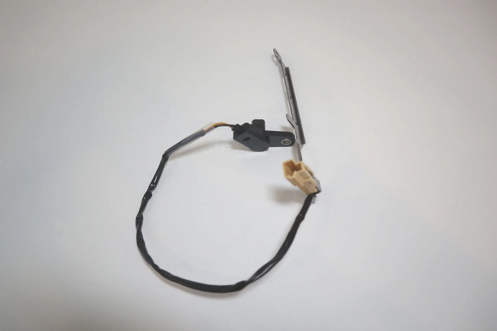 2003-2006 Porsche Cayenne Transmission Valve Body Wiring image 3
