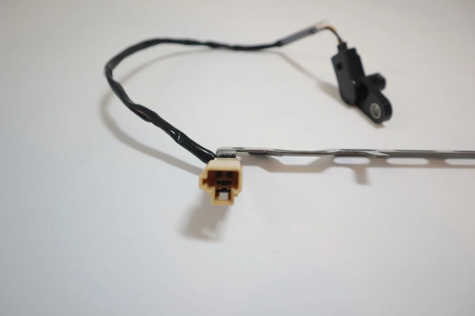 2003-2006 Porsche Cayenne Transmission Valve Body Wiring image 4