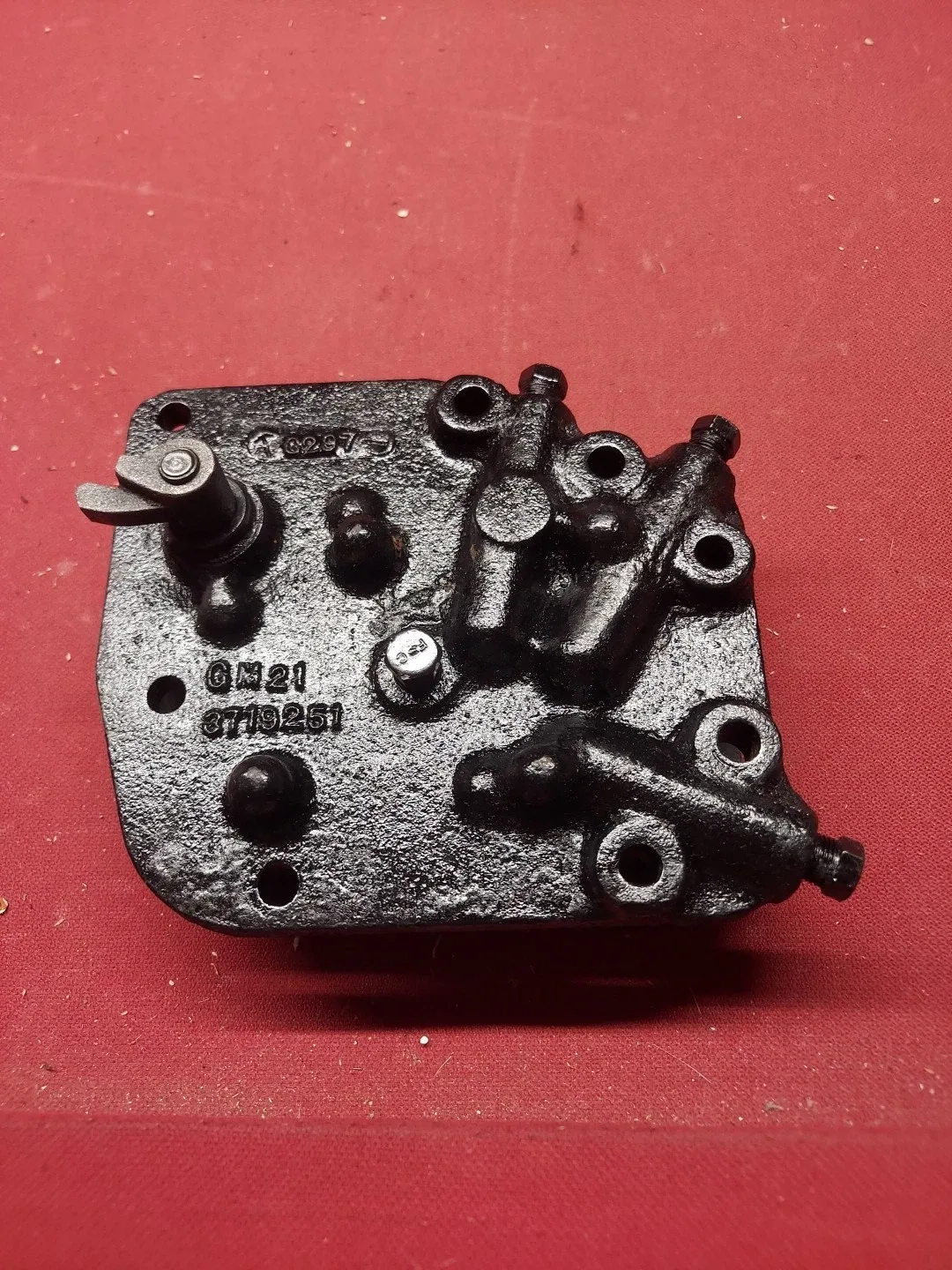 GM 3719251 CHEVROLET Cast Iron Valve Body POWER GLIDE 1953–1962 Transmission