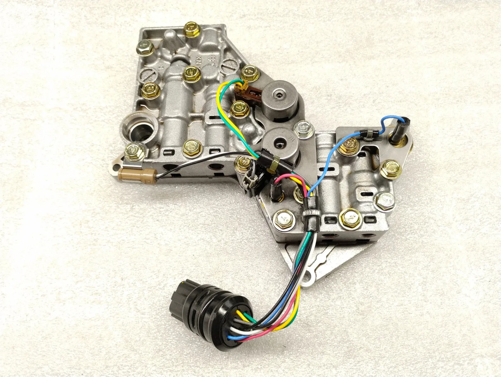 2004-2015 Nissan Armada / Pathfinder & Infiniti QX56 Transfer Case Control Valve 31705-7S110 image 2