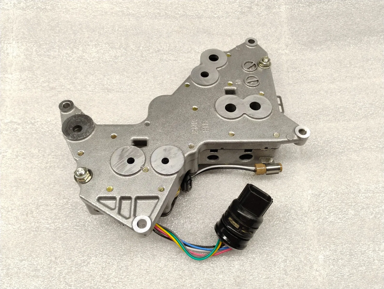 2004-2015 Nissan Armada / Pathfinder & Infiniti QX56 Transfer Case Control Valve 31705-7S110 image 3