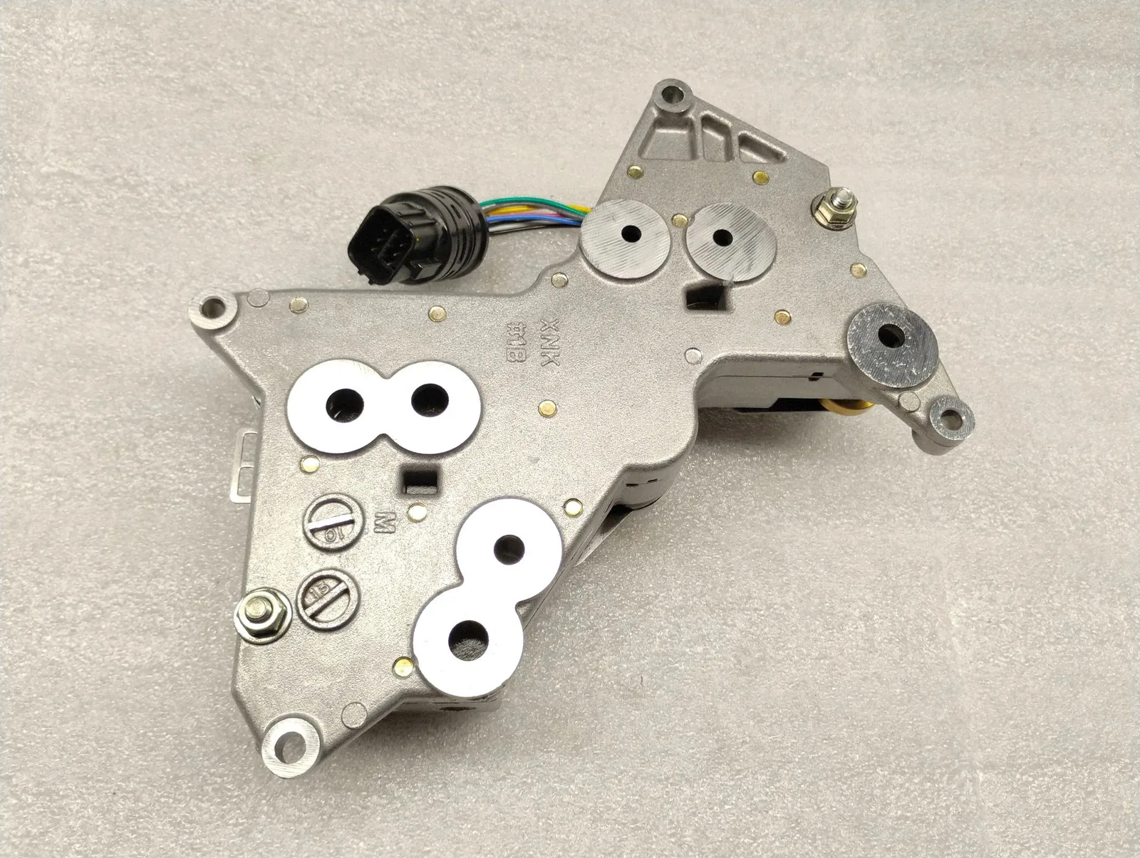 2004-2015 Nissan Armada / Pathfinder & Infiniti QX56 Transfer Case Control Valve 31705-7S110 image 4