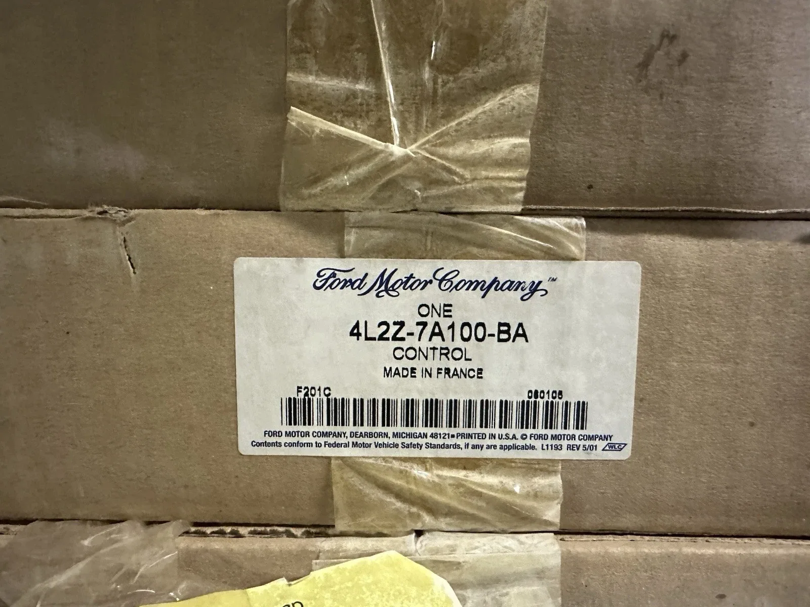 NEW, OEM Ford 4L2Z-7A100-BA Valve body 2007 Ford Explorer Sport Trac
