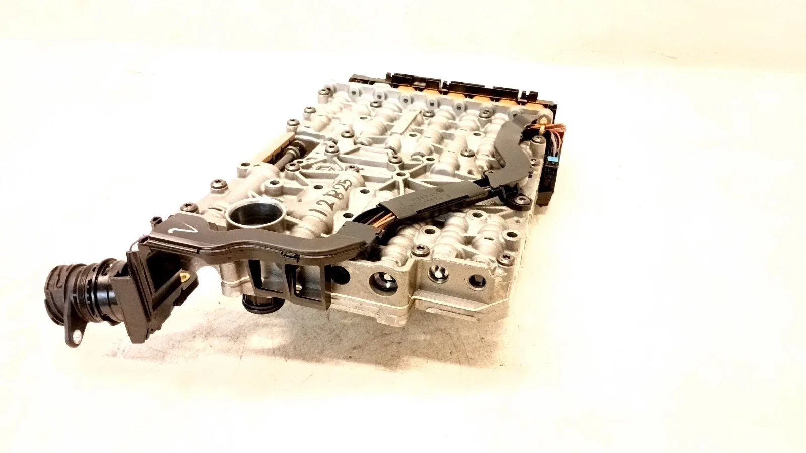 13-15 Audi C7 A6 Quattro 2.0 At Mechatronic Transmission Ngr Valve Body 121825 image 3
