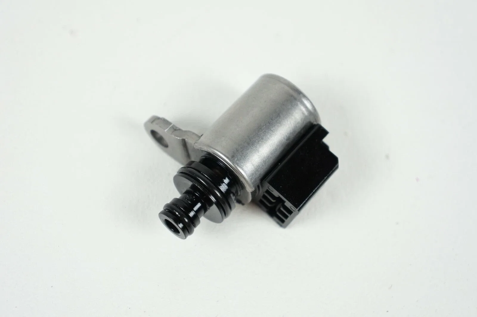 infiniti nissan transmission solenoid valve body 09404-3-m image 3
