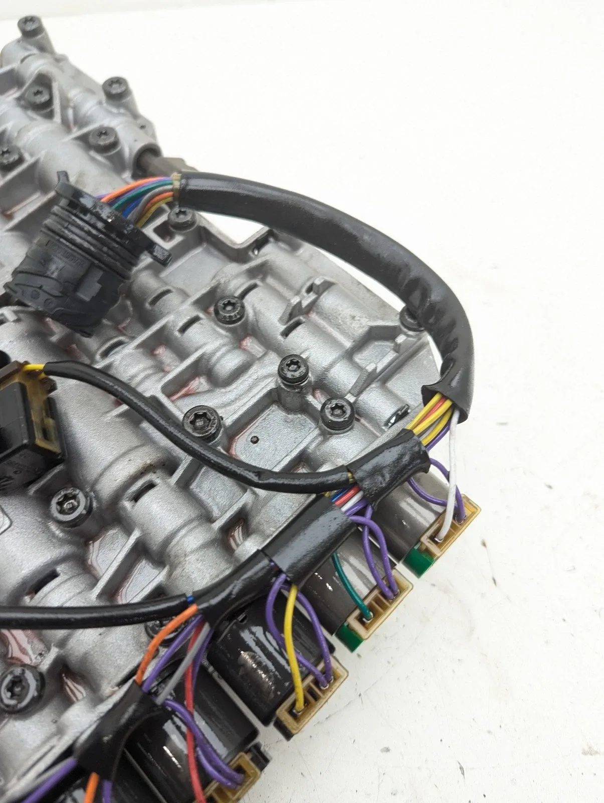 2003-2005 BMW Z4 (E85) 3.0L M54 5HP-19 Automatic Transmission Valve Body image 4