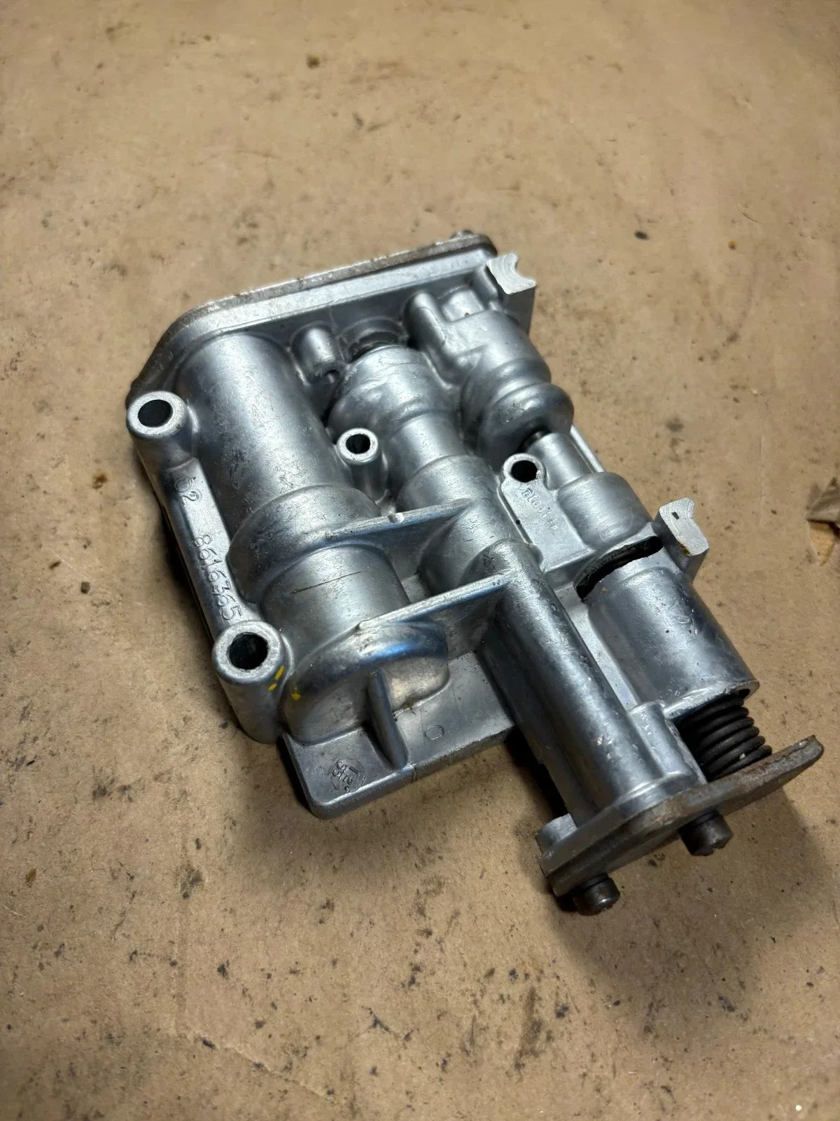 1950 Pontiac Automatic Transmission Valve Body — GM 8616375
