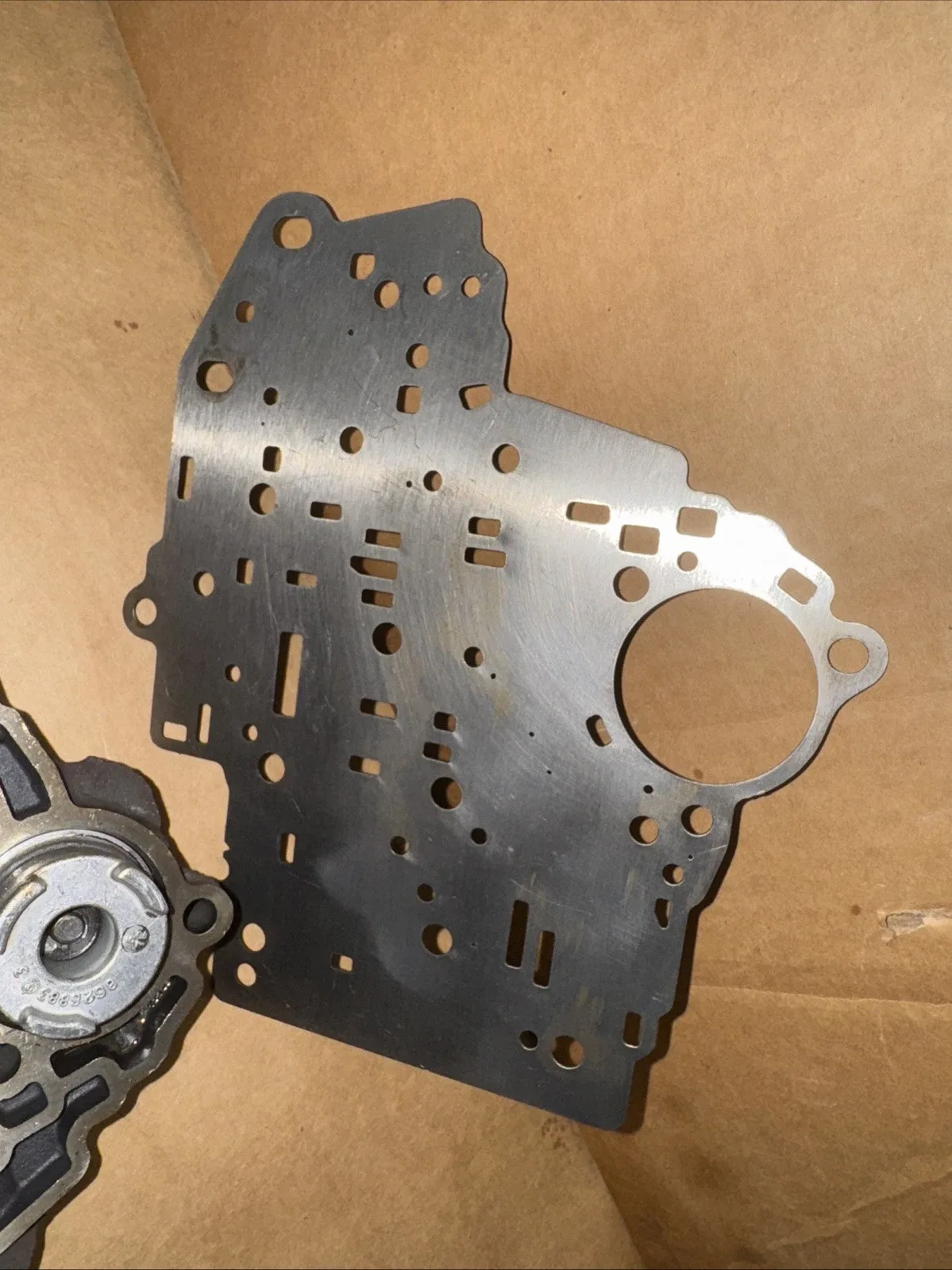 GM 400 Valve Body with '82-Up Late Plate (Used) image 3