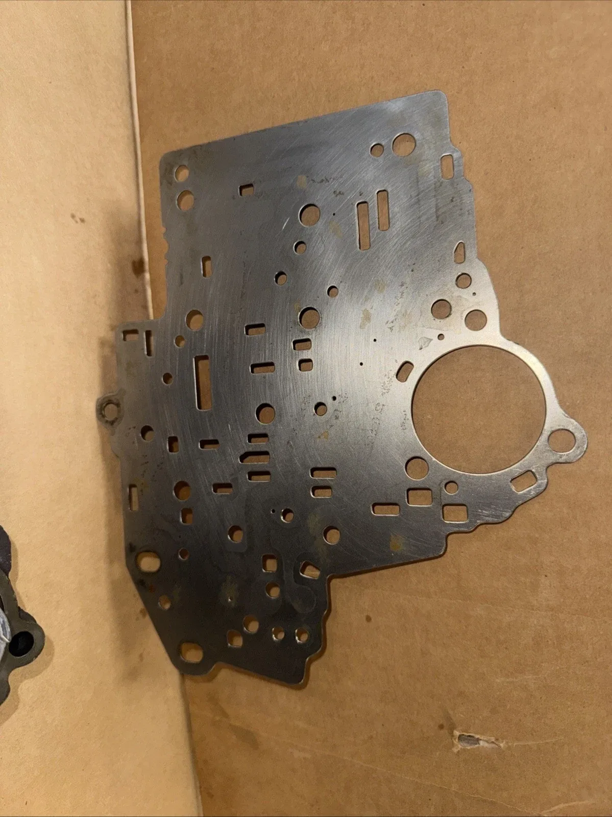 GM 400 Valve Body with '82-Up Late Plate (Used) image 4