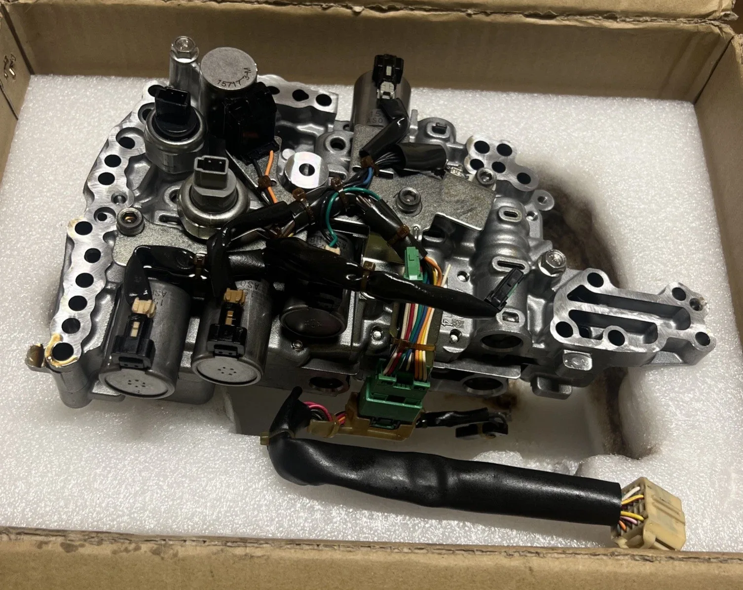 JF017E Valve Body CVT Transmission 3170529X6D For 13-19 Nissan Altima Pathfinder