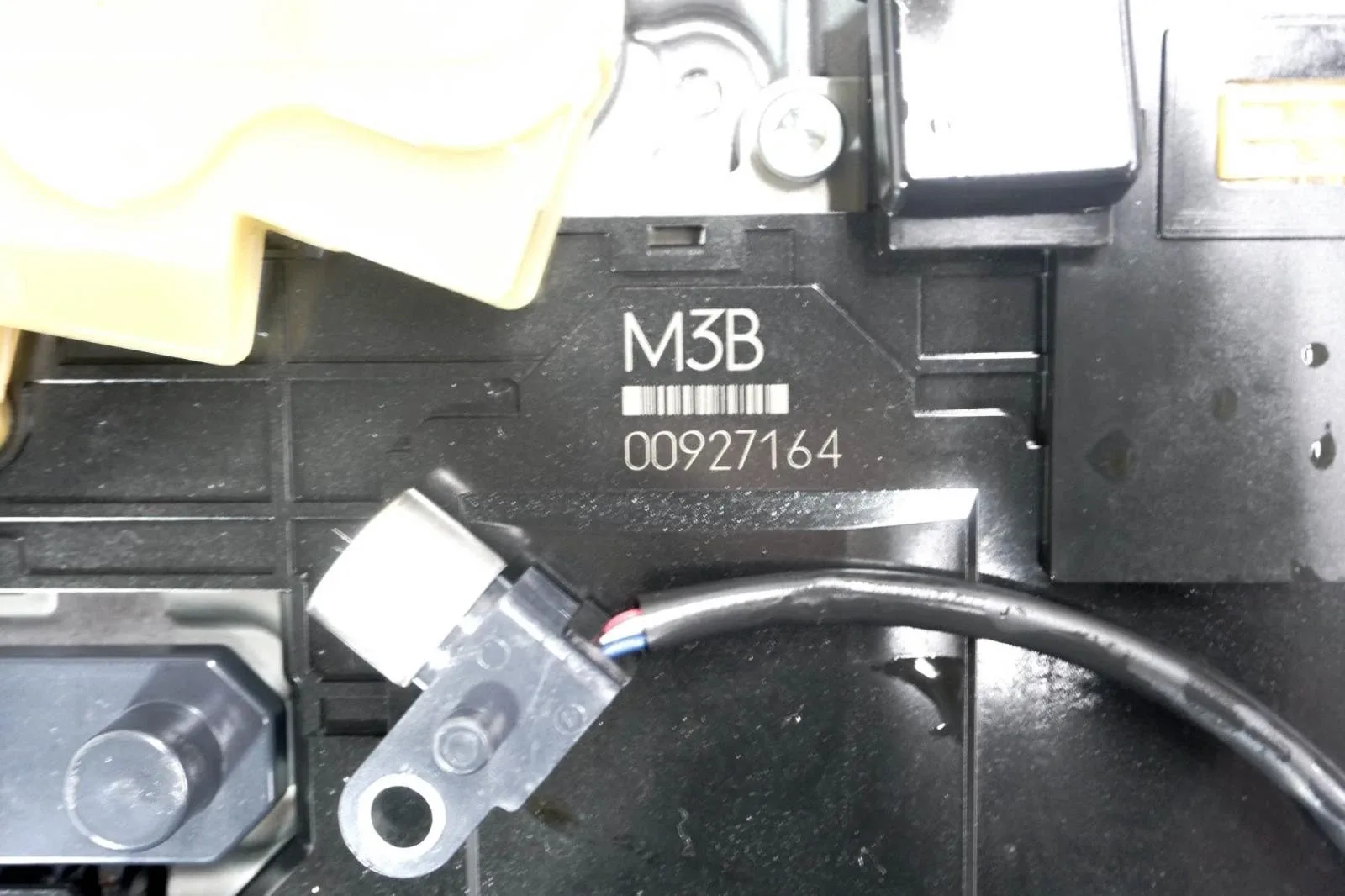 WTY283740A RE7R01A Valve Body (Hitachi) - Remanufactured image 4