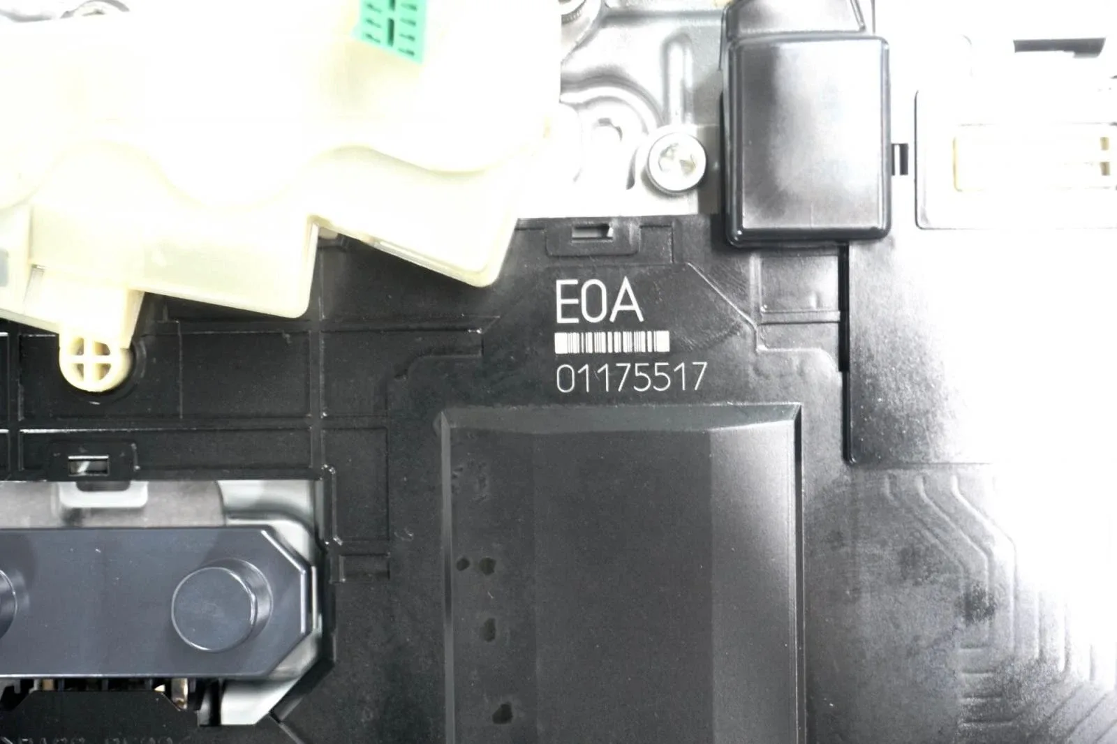 WTY283740C - RE7R01A, REFURB LIFE WTY VALVE BODY, HITACHI, THREADED HOLE EOA image 4