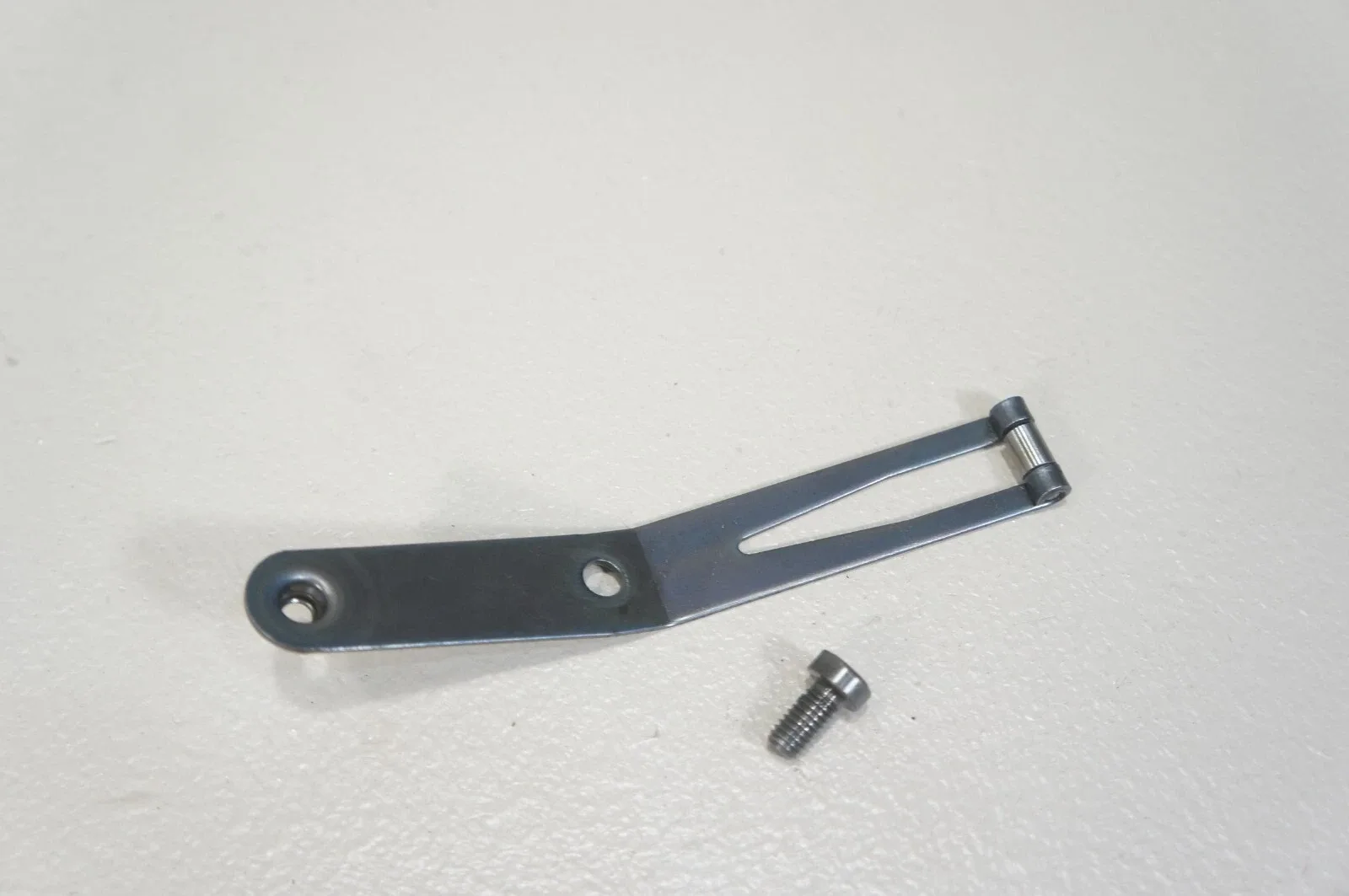 mercedes clk sl e 722.9 automatic transmission valve body selector Guide Bracket image 3