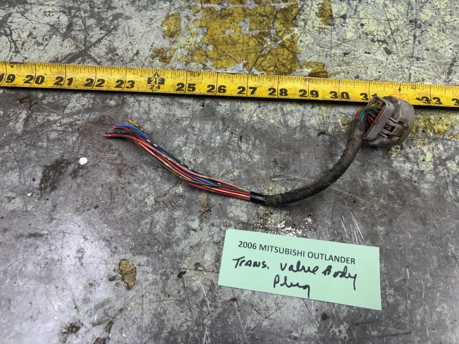 05-06 OUTLANDER FWD Transmission Valve Body Wiring Connector image 2