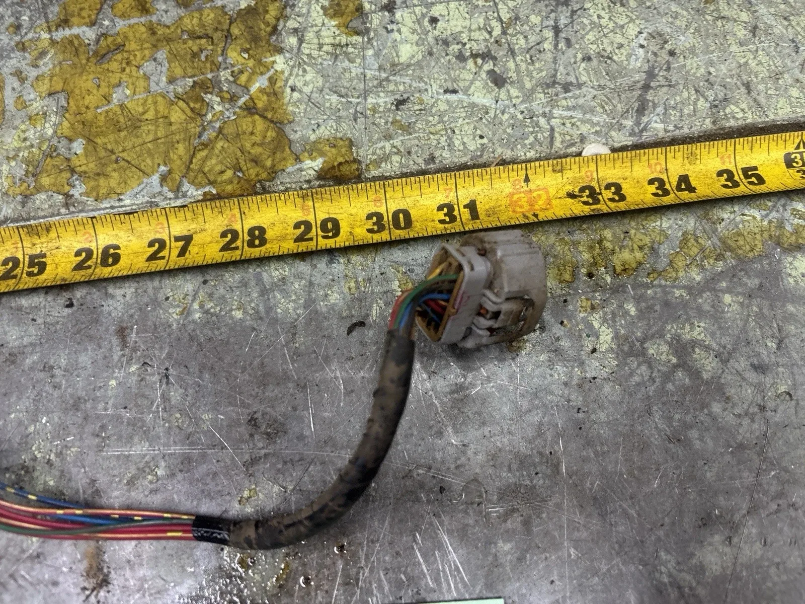 05-06 OUTLANDER FWD Transmission Valve Body Wiring Connector image 4
