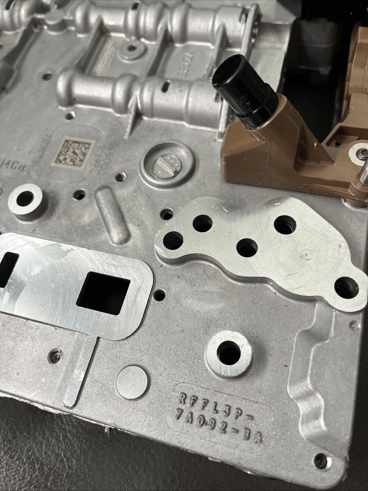 valve body casting RFFL-3P-7A092-BA  casting RFFL3P-7A101-AA F-150 (UNTESTED) image 3