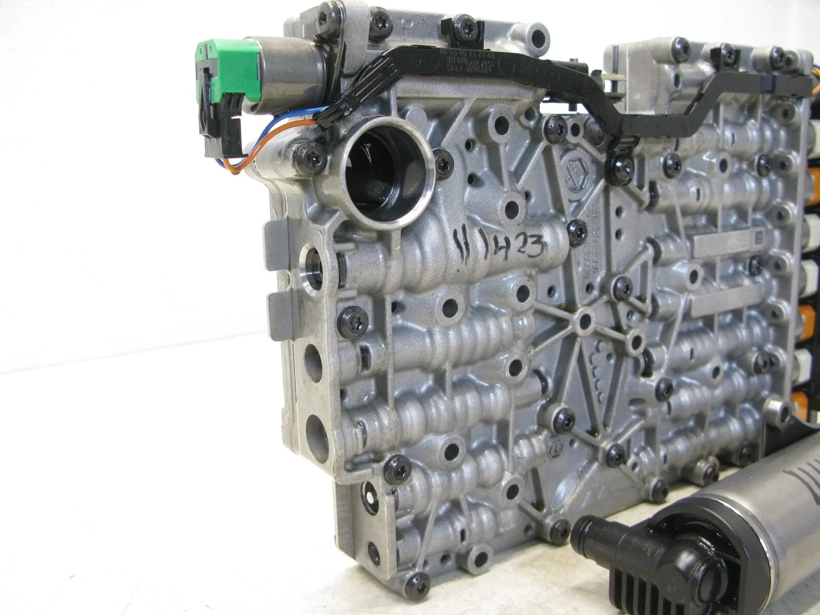 2014-2016 BMW F30 328i Automatic Mechatronic Valve Body OEM 0 260 550 074 image 2