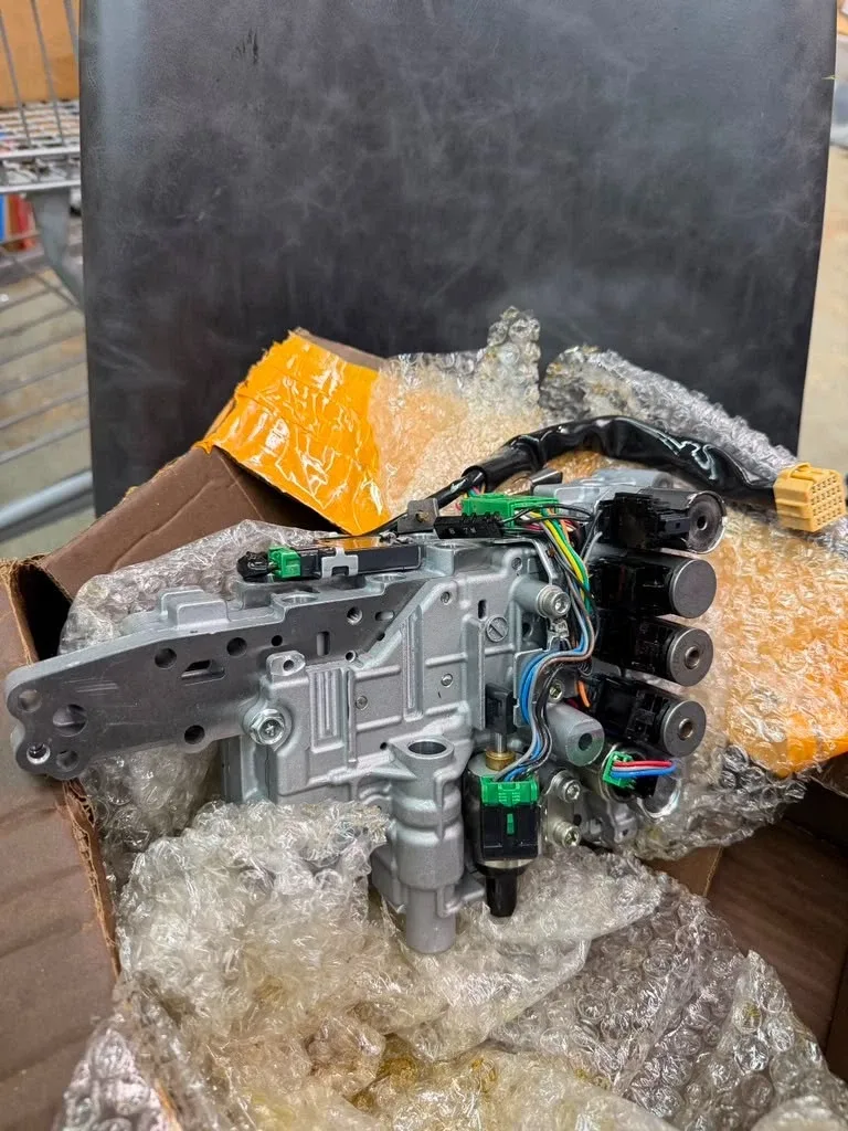 2007-2013 Nissan Altima Rogue Lancer Transmission Valve Body image 3