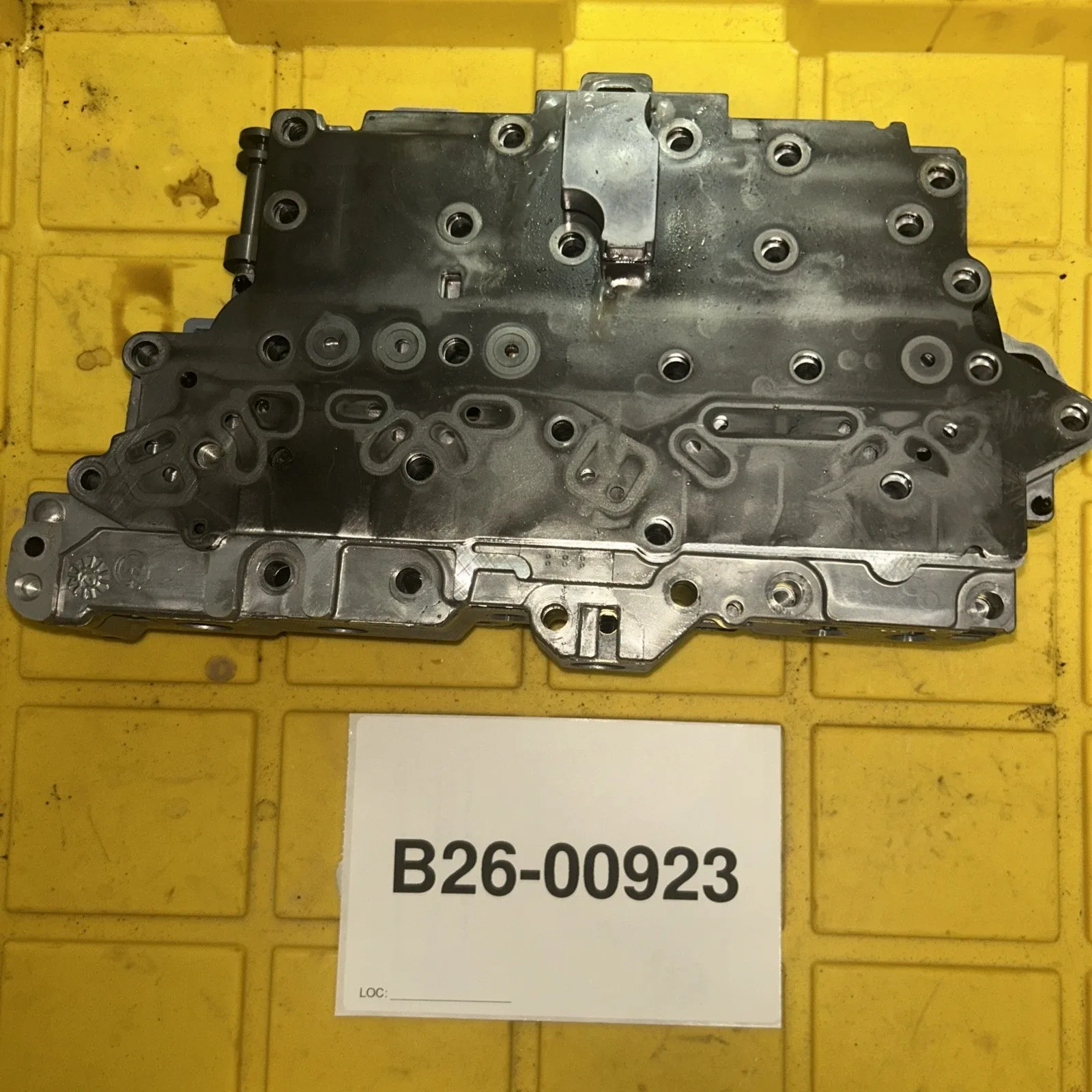 2012 Chevrolet Impala Automatic Transmission Valve Body Channel Plate 24254139