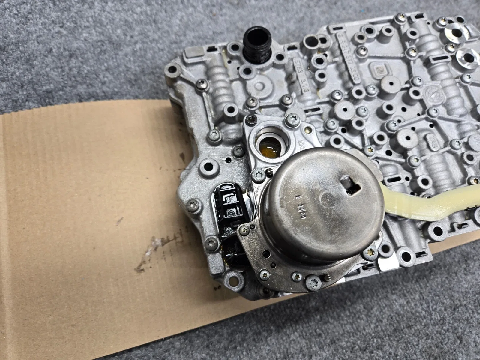 Automatic Transmission Valve Body Mercedes X247 Glb250 oem image 3
