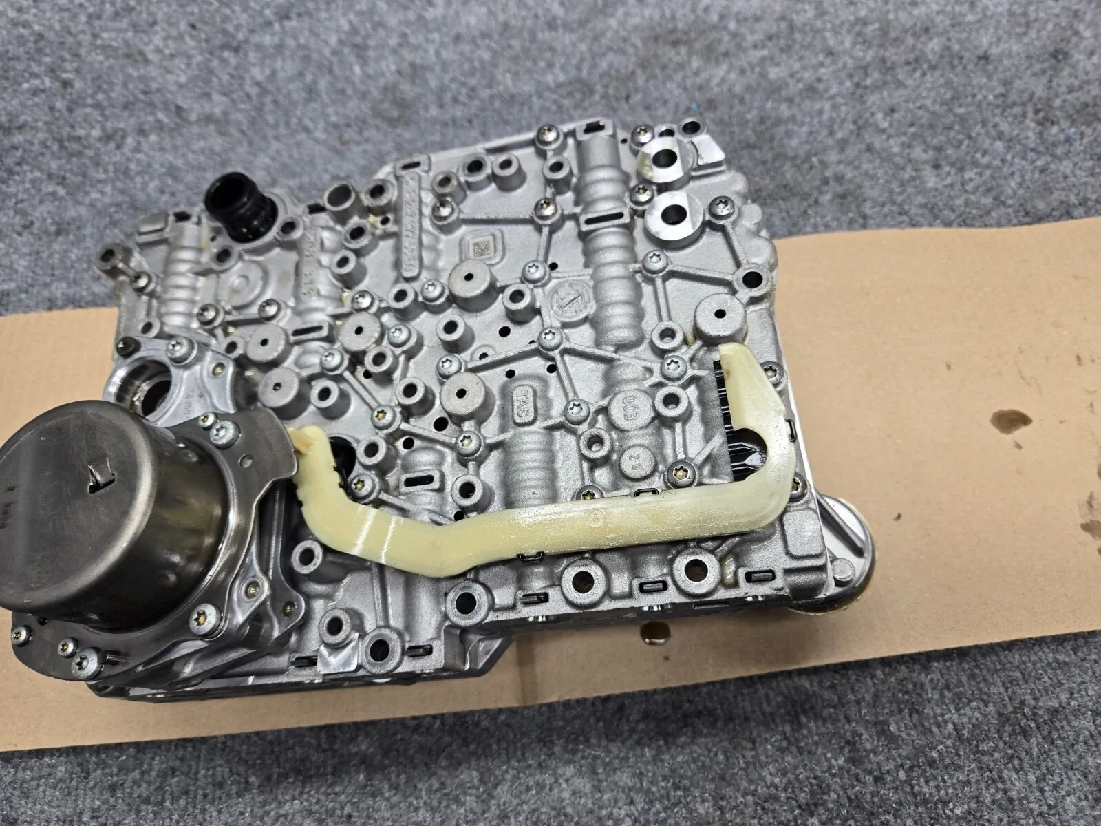 Automatic Transmission Valve Body Mercedes X247 Glb250 oem image 4