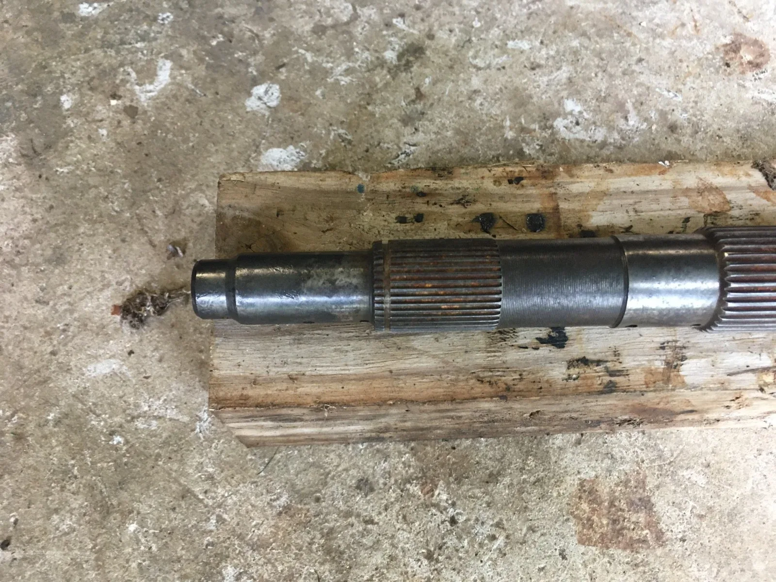 1982-up 700R4 output shaft 13-1/4, chevy, chevrolet 4x4 truck, k10 image 3