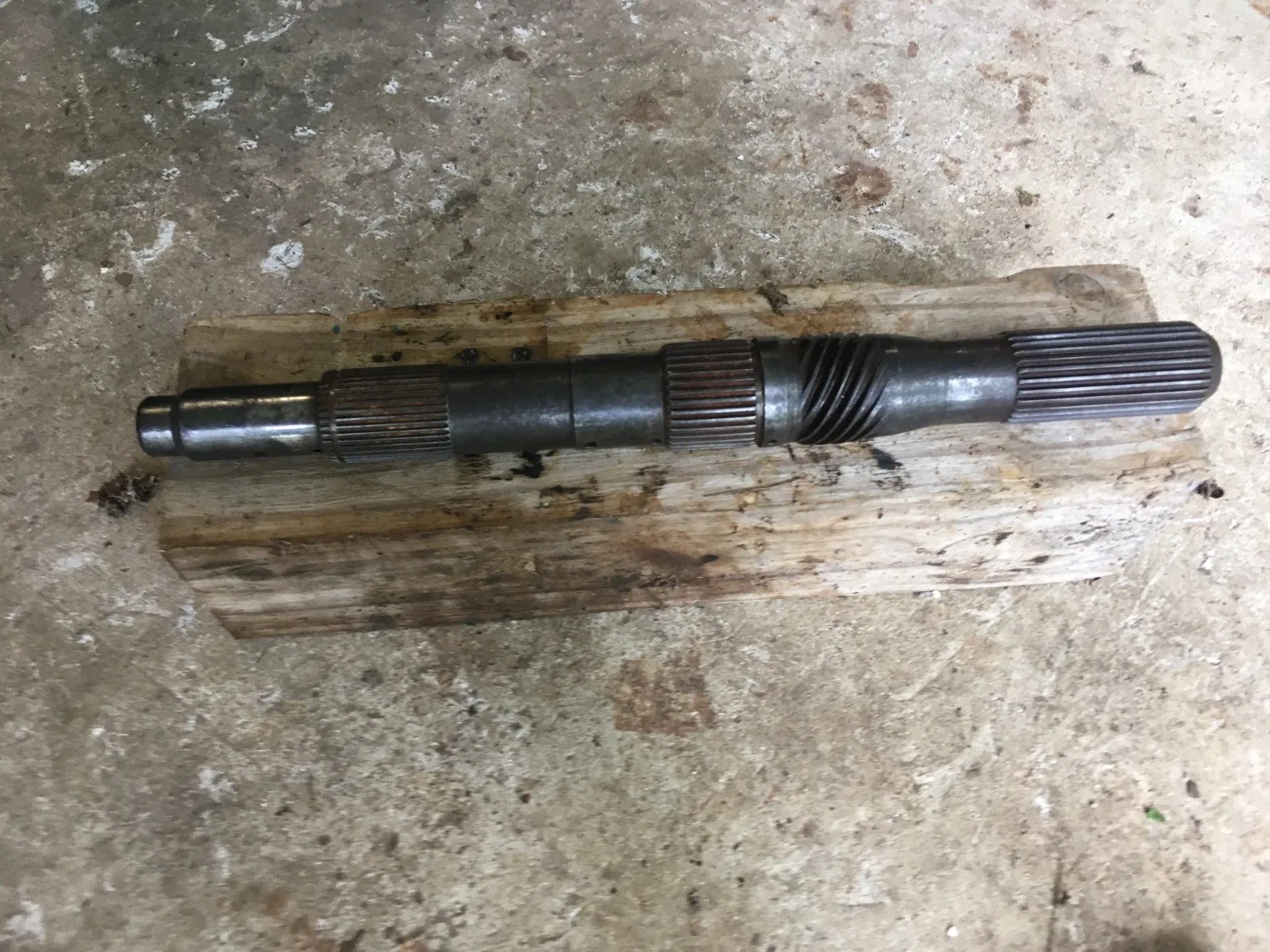 1982-up 700R4 output shaft 13-1/4, chevy, chevrolet 4x4 truck, k10
