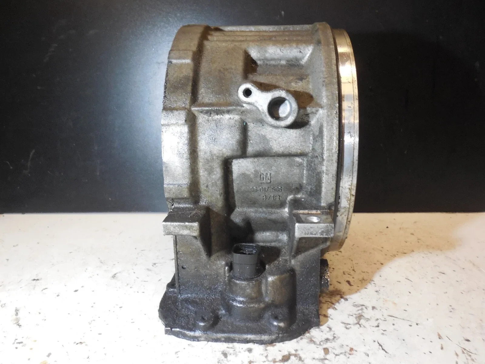 BMW E36 330i 96017506 GM Transmission Overdrive Casing Cover 4L30E Isuzu image 4