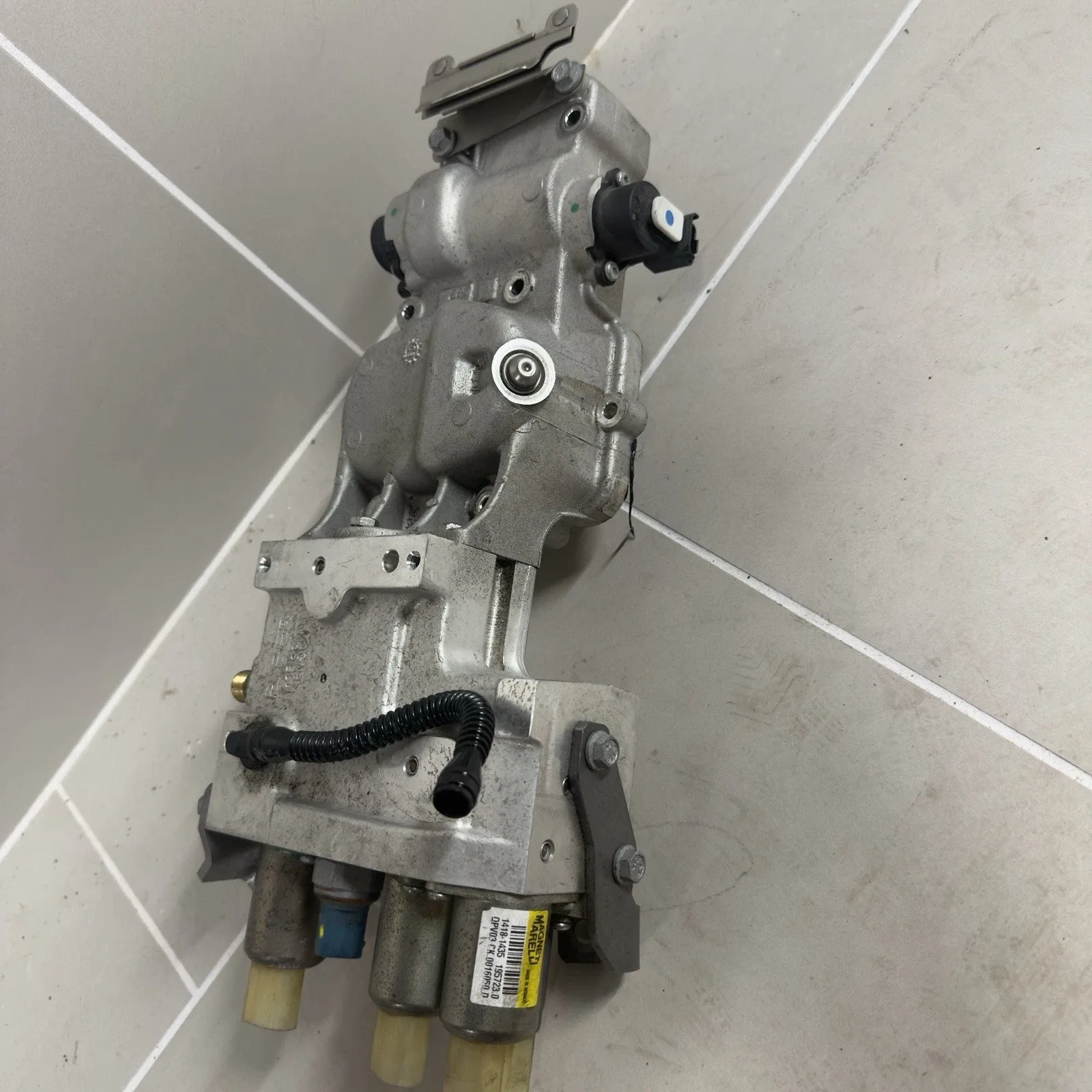 Audi R8 And LP Gallardo R-Tronic/E-gear Gear Actuator R8 2008-2012 OEM image 3