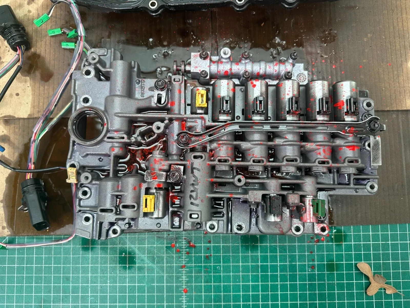 2012 Volkswagen Touareg ID LSK AUTOMATIC TRANSMISSION CONDUCTOR PLATE VALVE BODY image 2