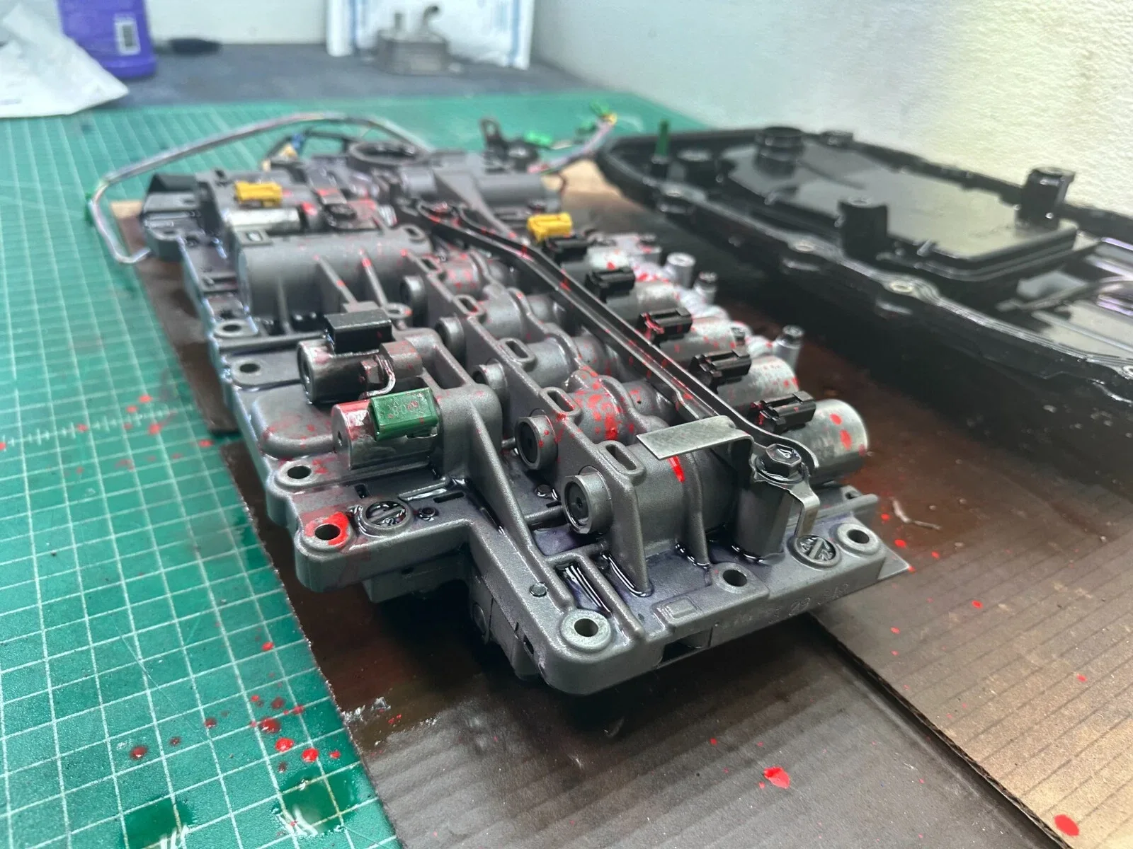 2012 Volkswagen Touareg ID LSK AUTOMATIC TRANSMISSION CONDUCTOR PLATE VALVE BODY image 4