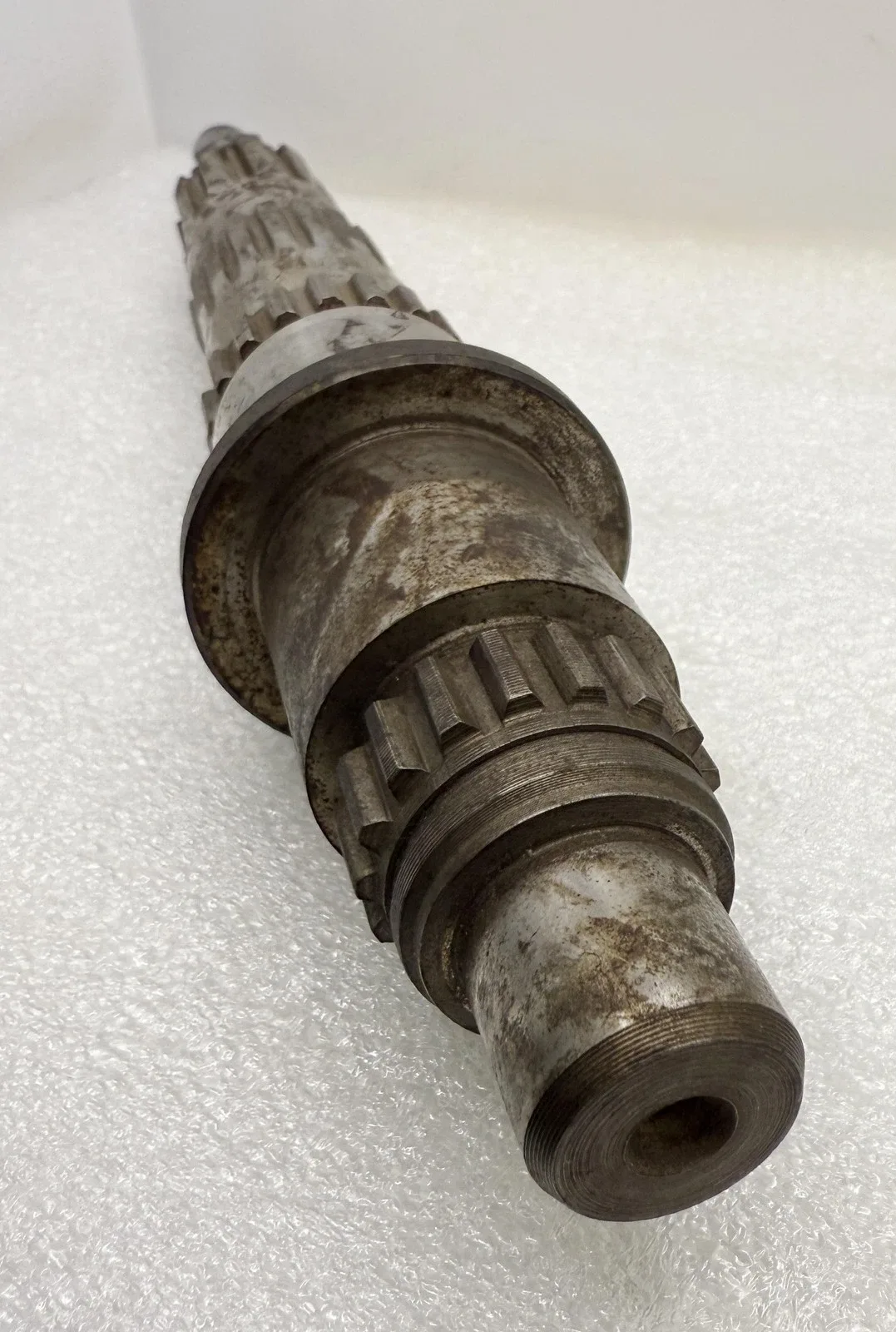 BMW 1502-2002tii 1500-2000CS E21 E12 4-Spd Manual Output Shaft 23211204527 NOS image 3