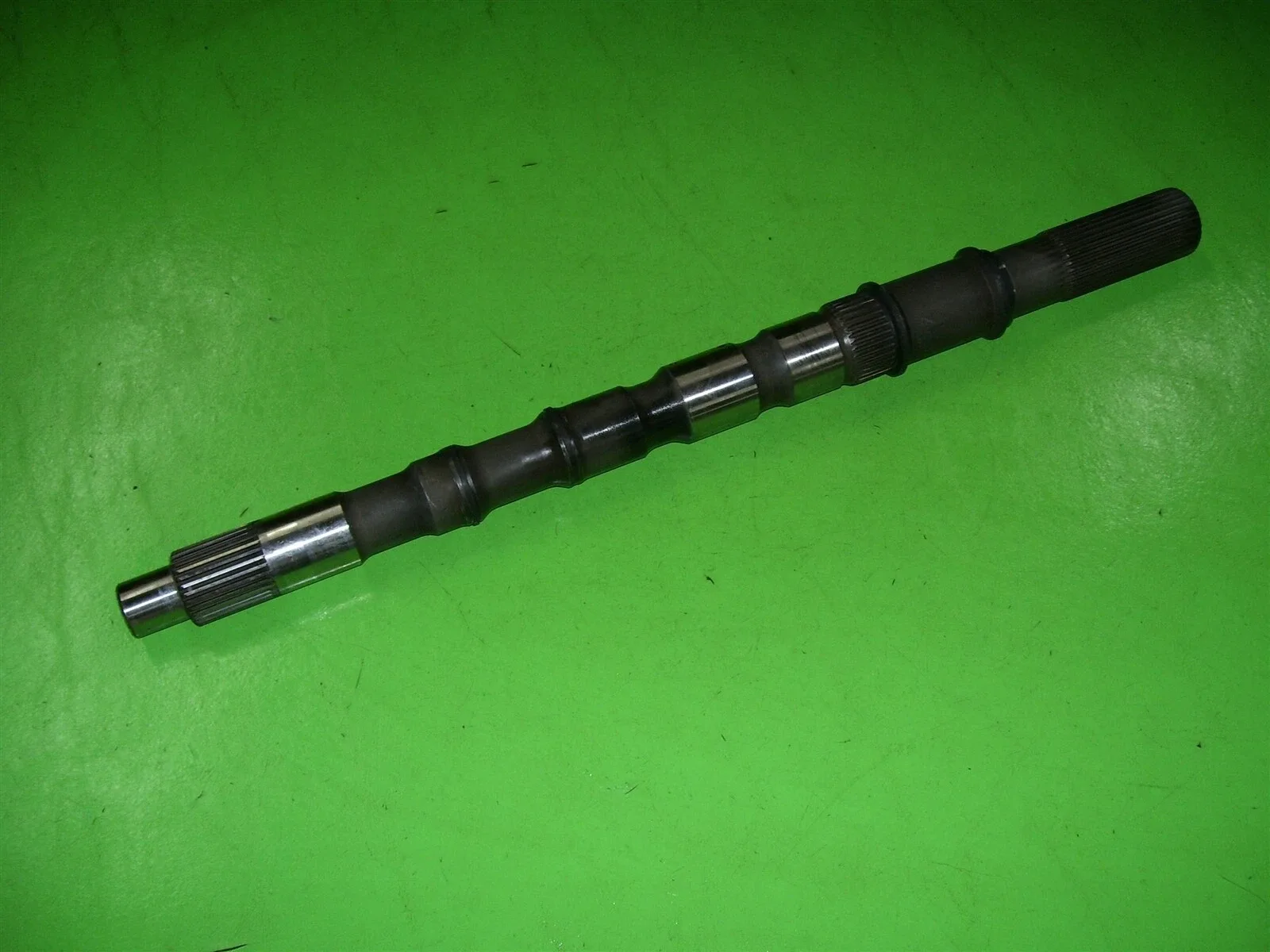 05 Nissan 350Z RE5R05A Automatic Transmission OUTPUT SHAFT oem Nice