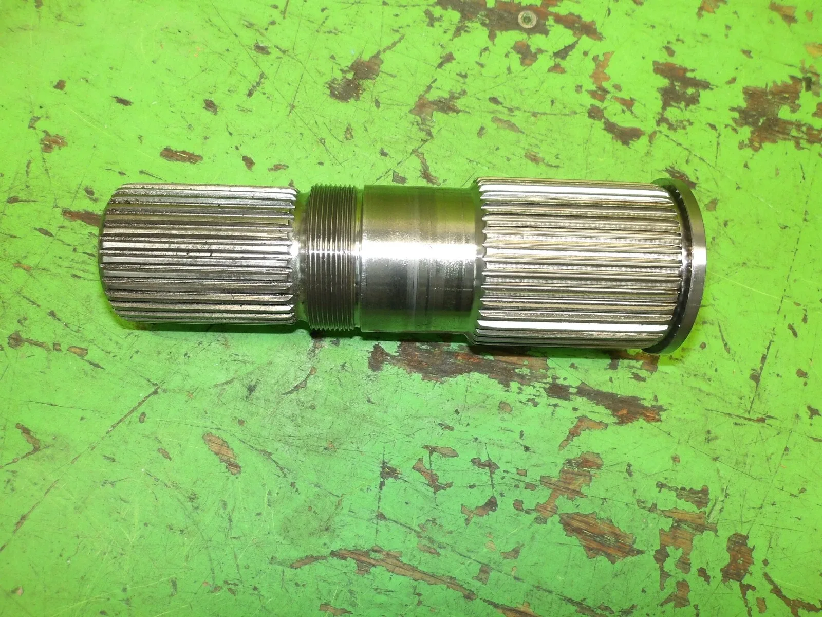 11 12 13- 19 GM Allison 1000 4x4 Automatic Transmission Output Shaft LML Duramax