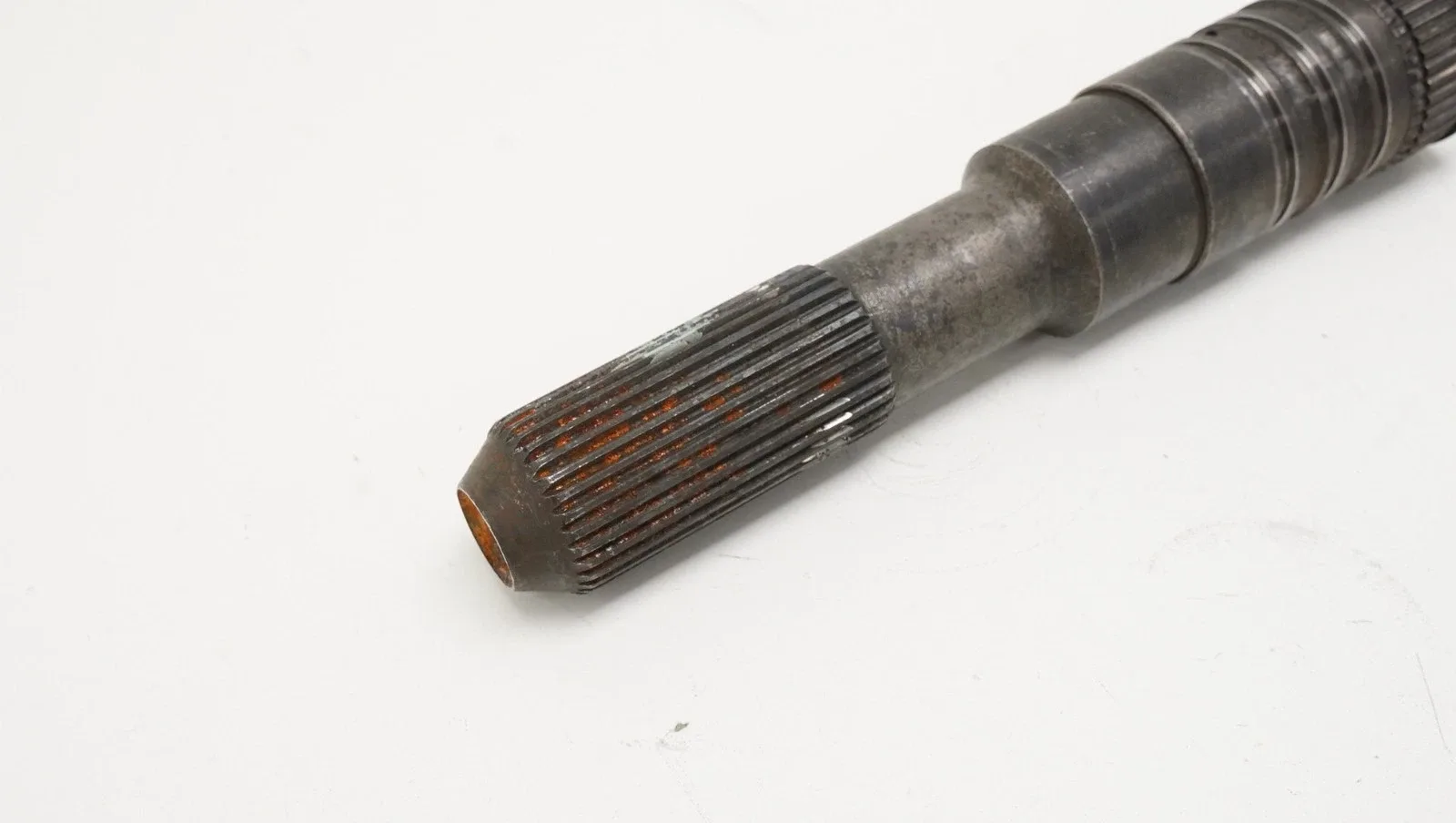 FORD 4R70W 4R75W 4R75E TRANSMISISON 4X4 OUTPUT SHAFT. image 4