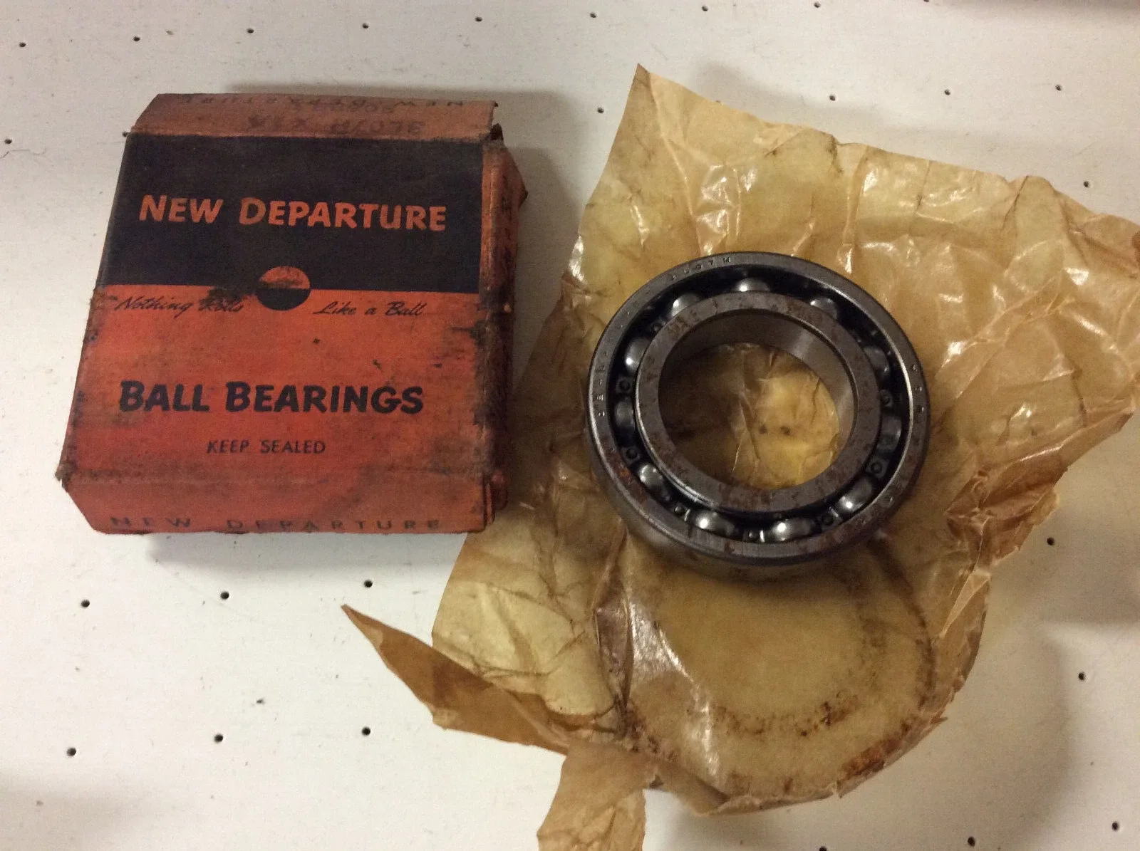 NOS 54-62 Chevrolet Chevy Automatic Transmission Output Shaft Bearing 906883