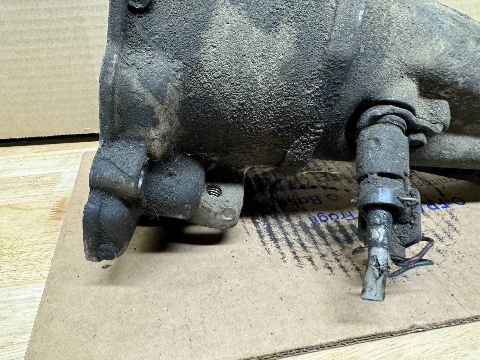 87 Ford IDI Diesel C6 2wd Tail Housing F250 F350 image 2