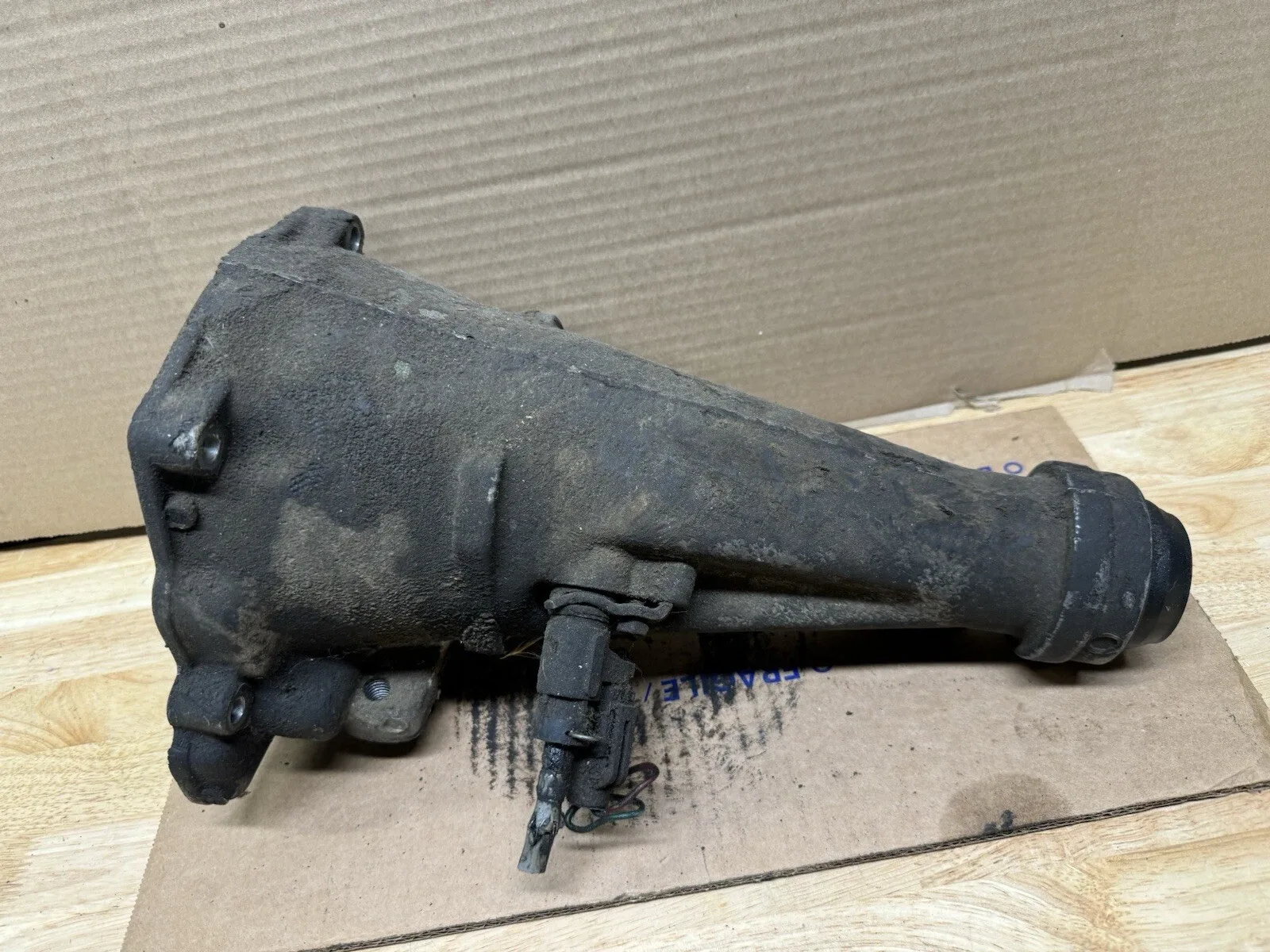87 Ford IDI Diesel C6 2wd Tail Housing F250 F350