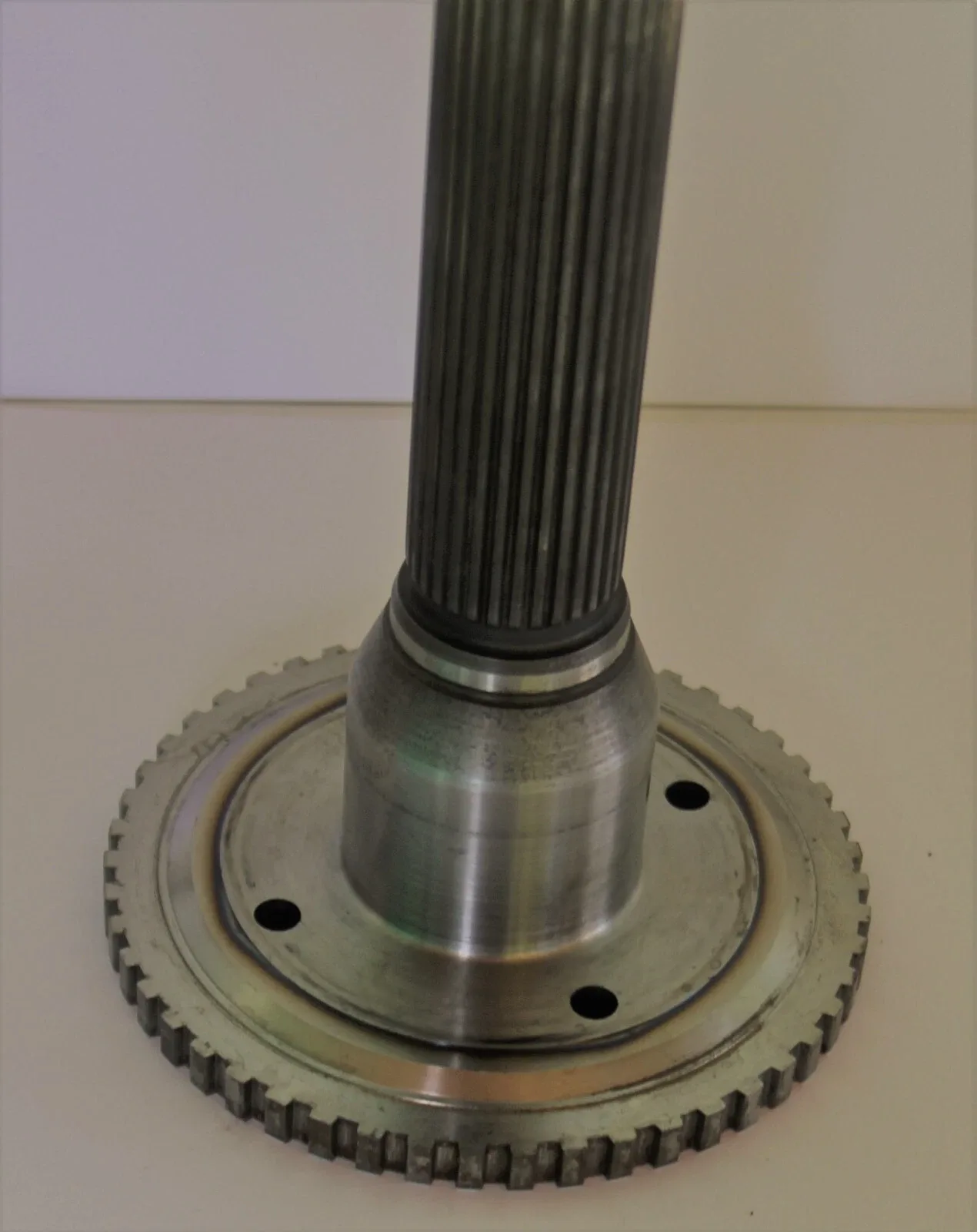4L80E TRANSMISSION  2WD TAIL HOUSING OUTPUT SHAFT 1997 UP GM  BOLT ON MT1 image 3